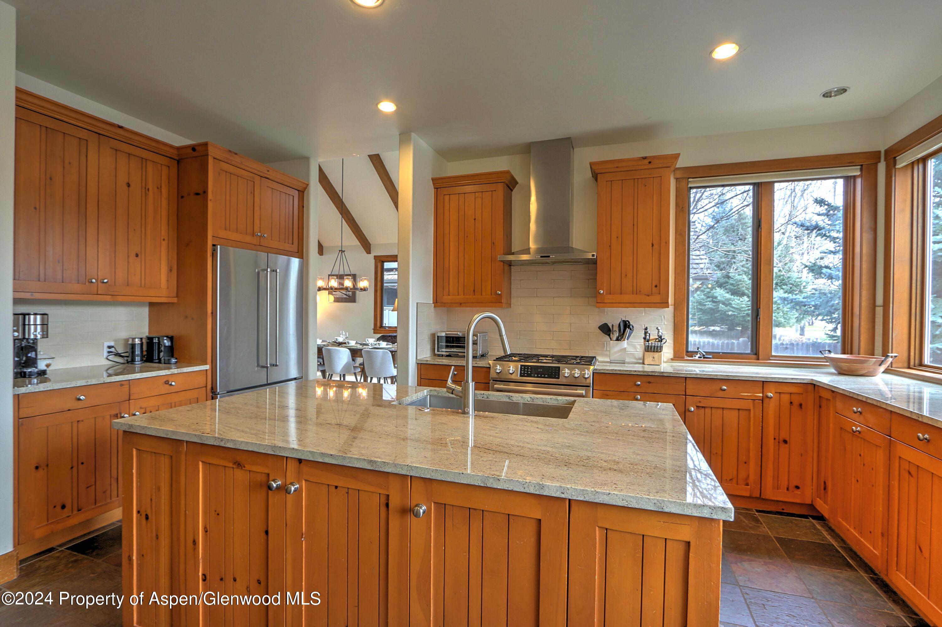 408 Settlement Lane Property Photo 9