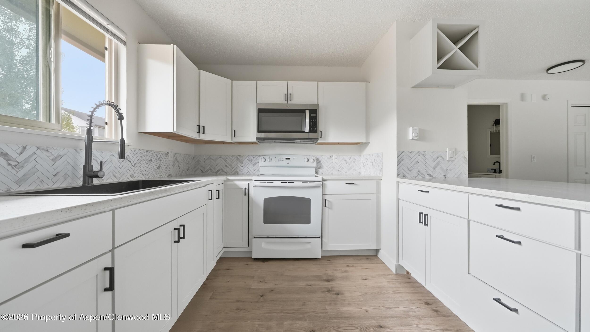 2415 West Avenue Property Photo 10