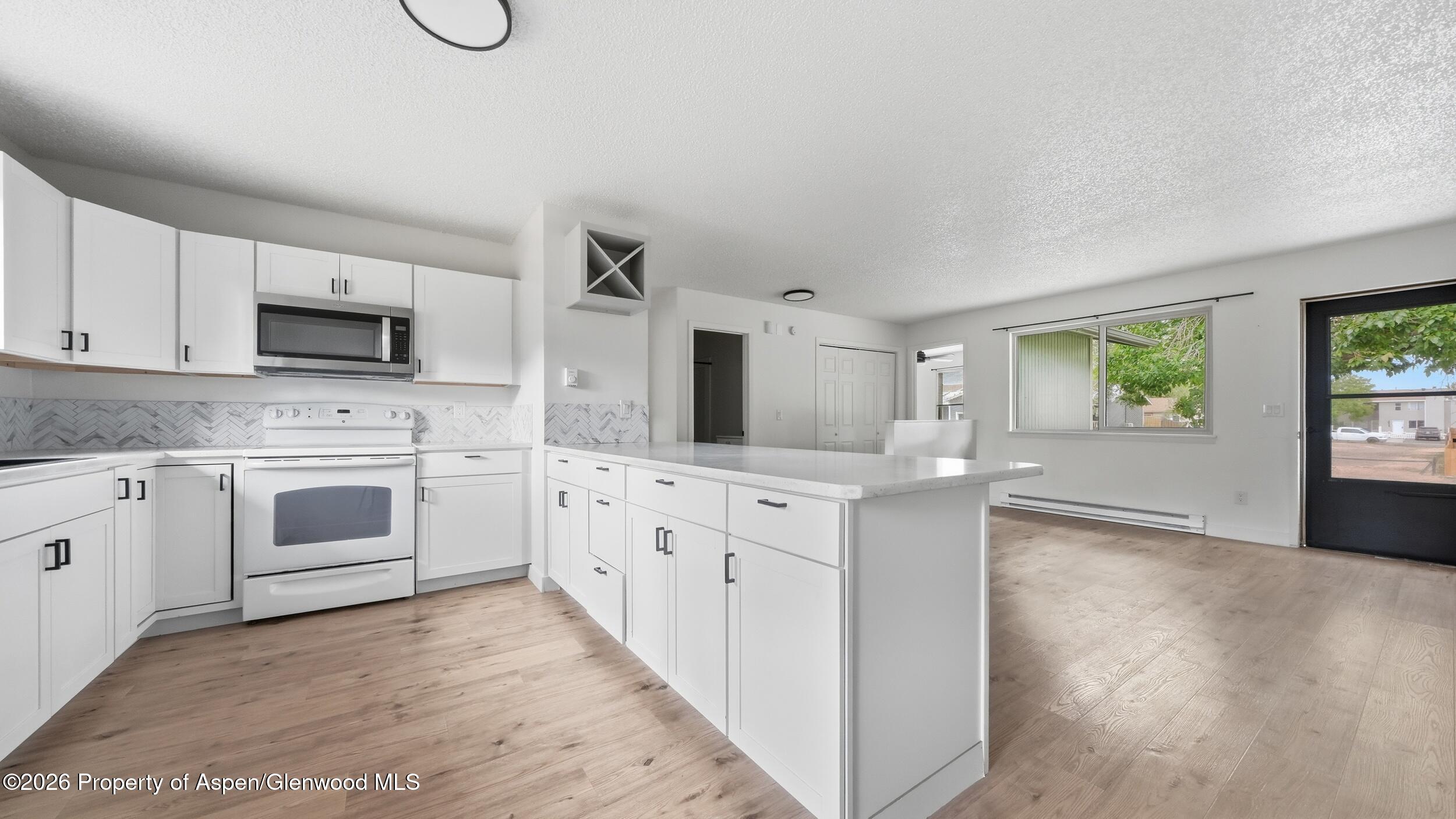 2415 West Avenue Property Photo 11
