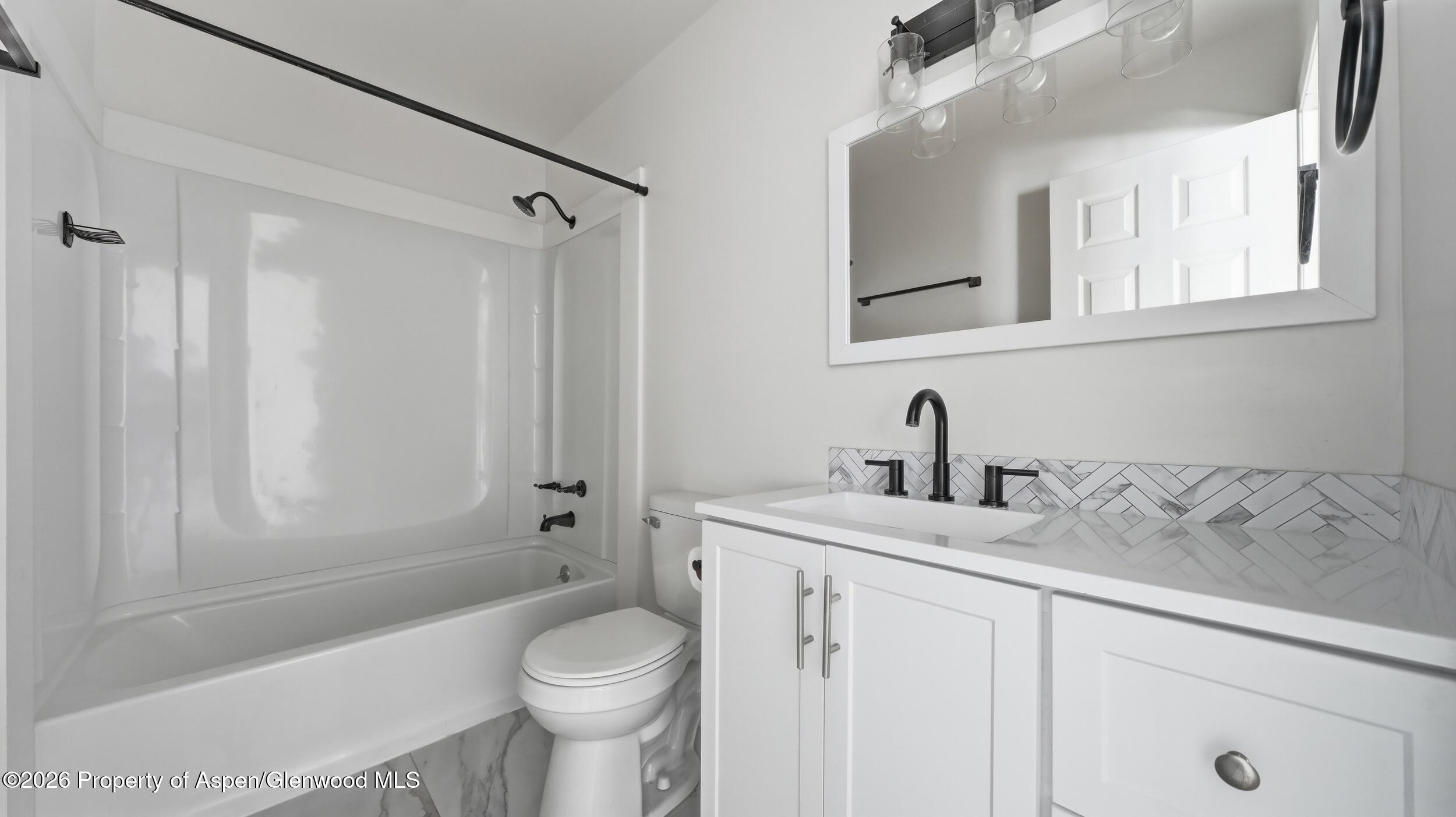 2415 West Avenue Property Photo 18
