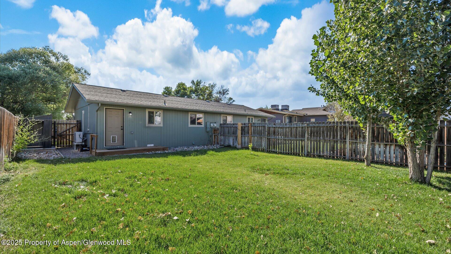 2415 West Avenue Property Photo 23