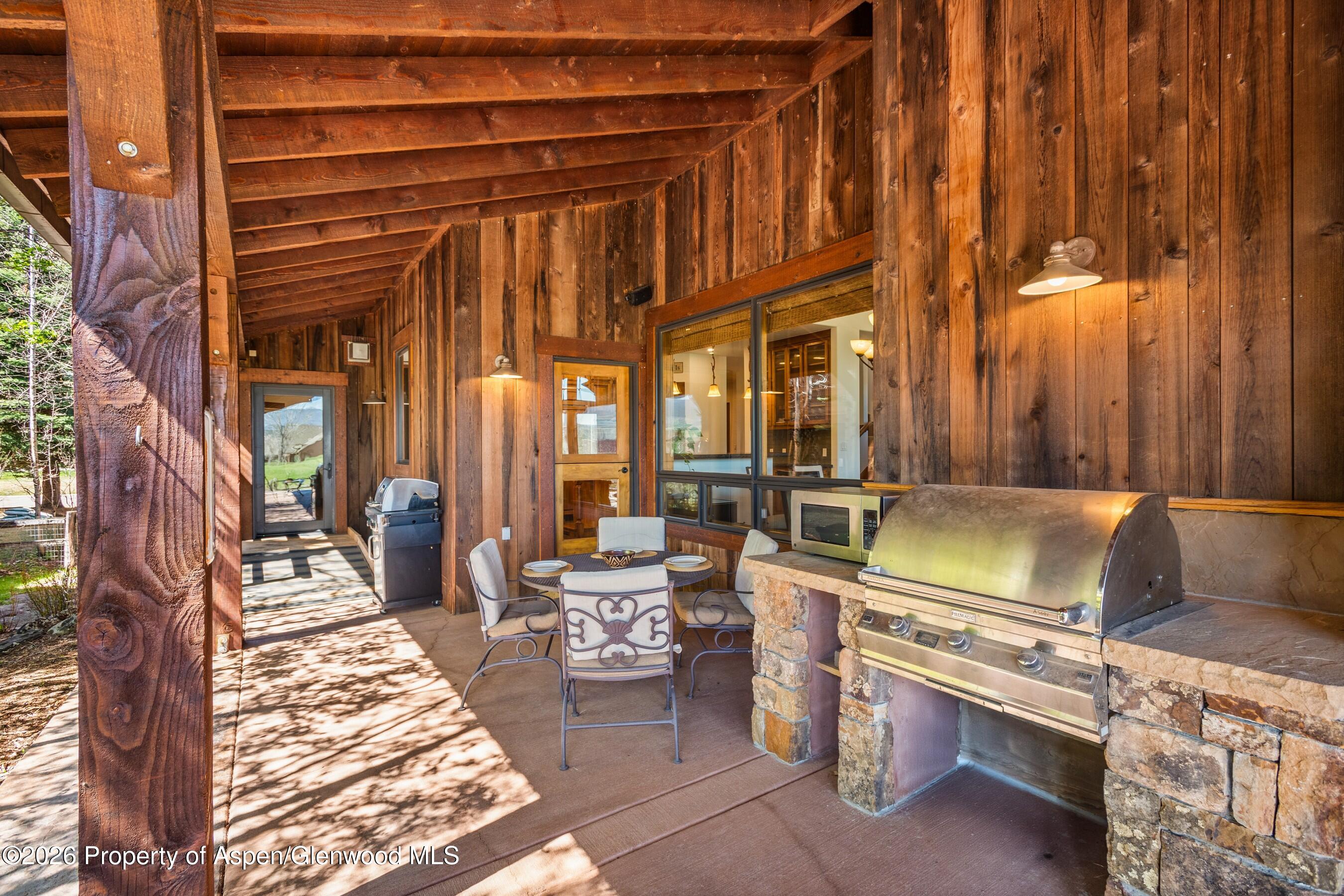 104 Sopris Mesa Drive Property Photo 3