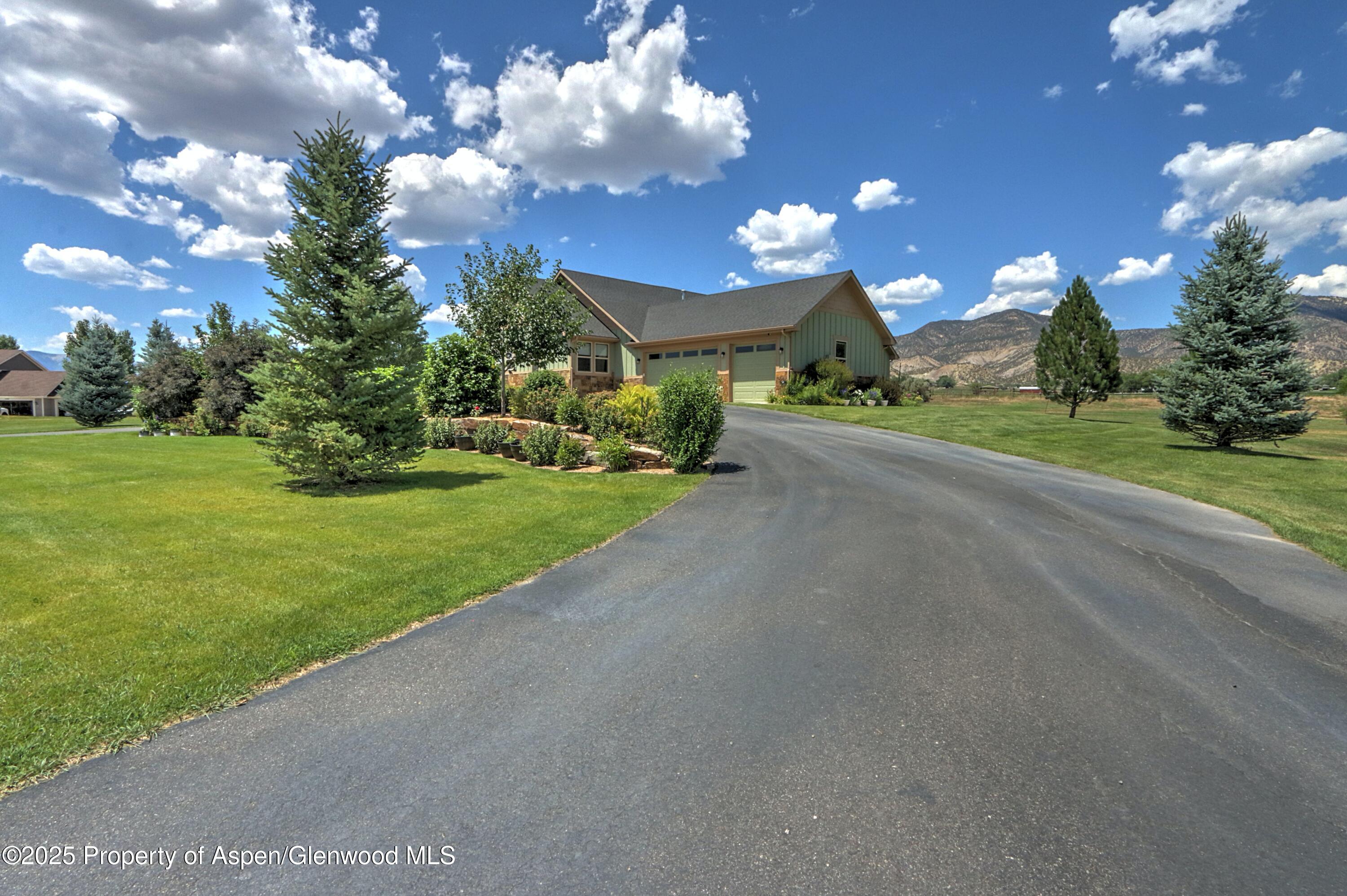 369 N Meadow Drive Property Photo 1