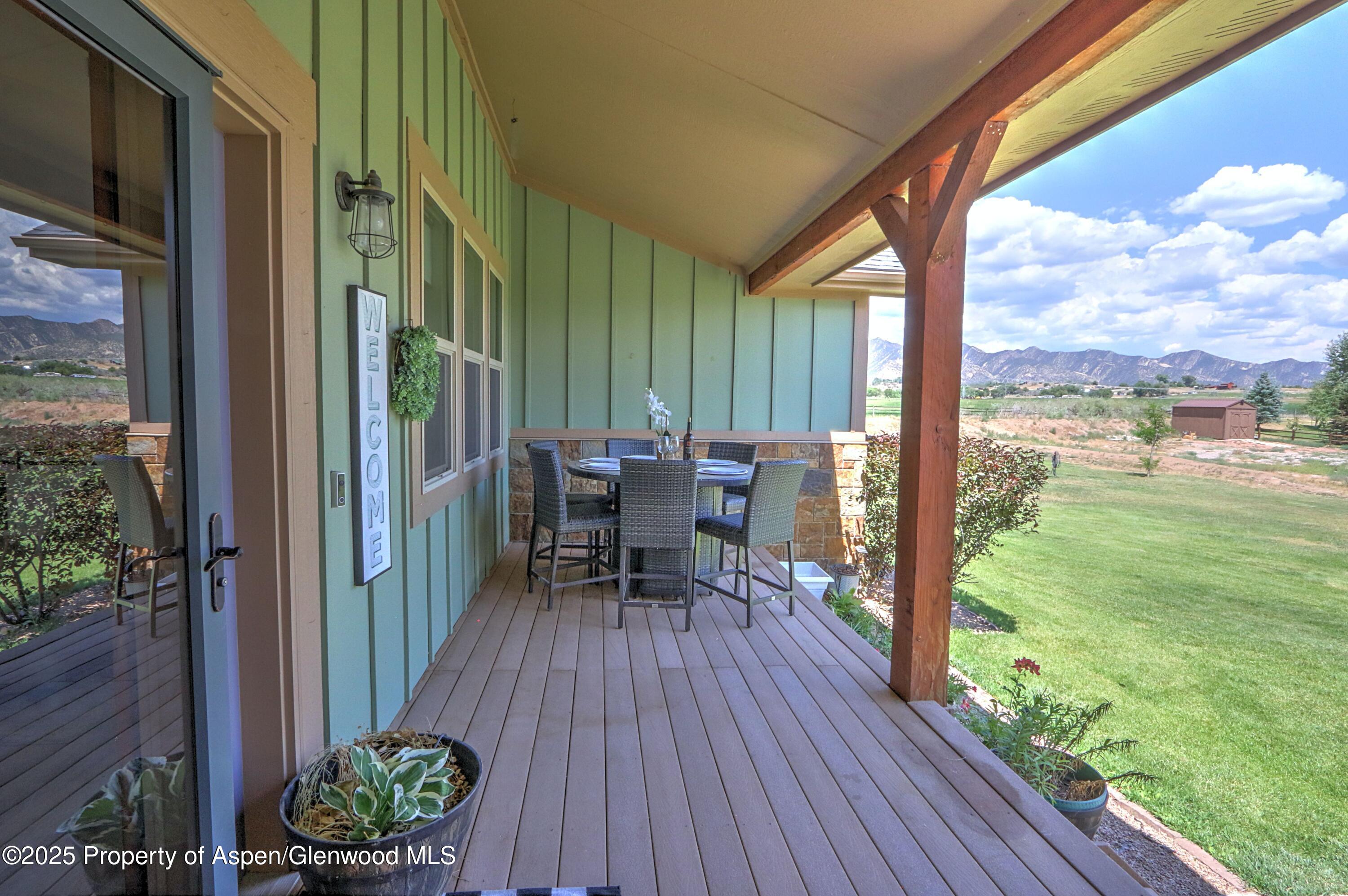 369 N Meadow Drive Property Photo 9