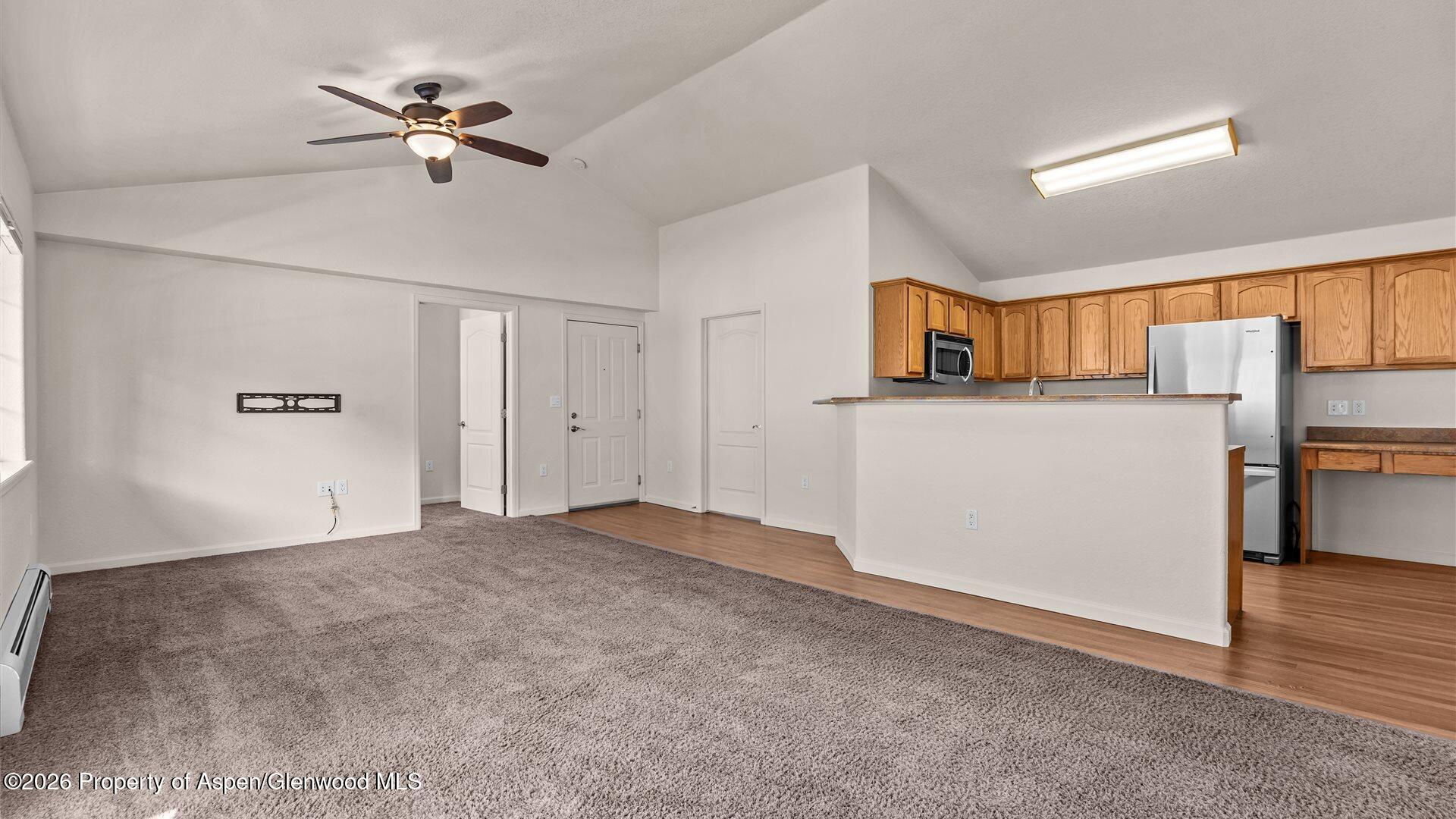 488 River View Drive 407 Property Photo 7