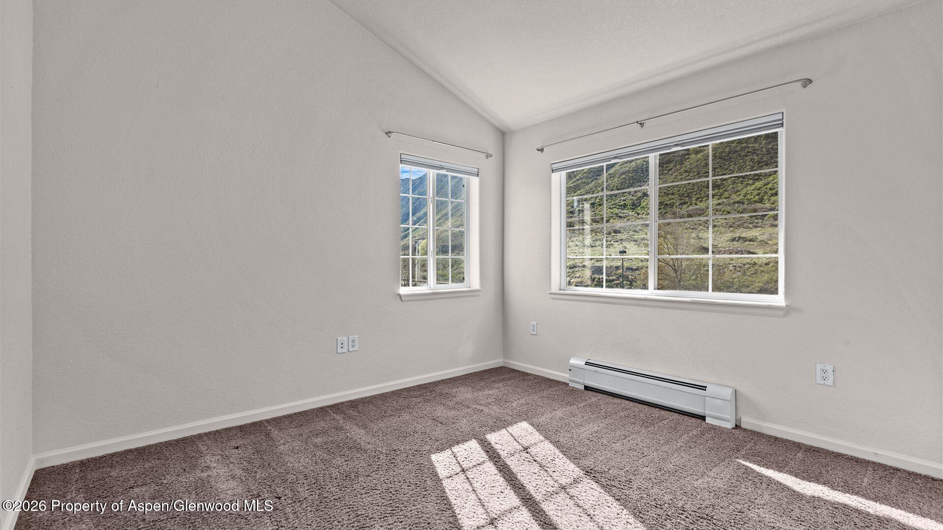 488 River View Drive 407 Property Photo 13