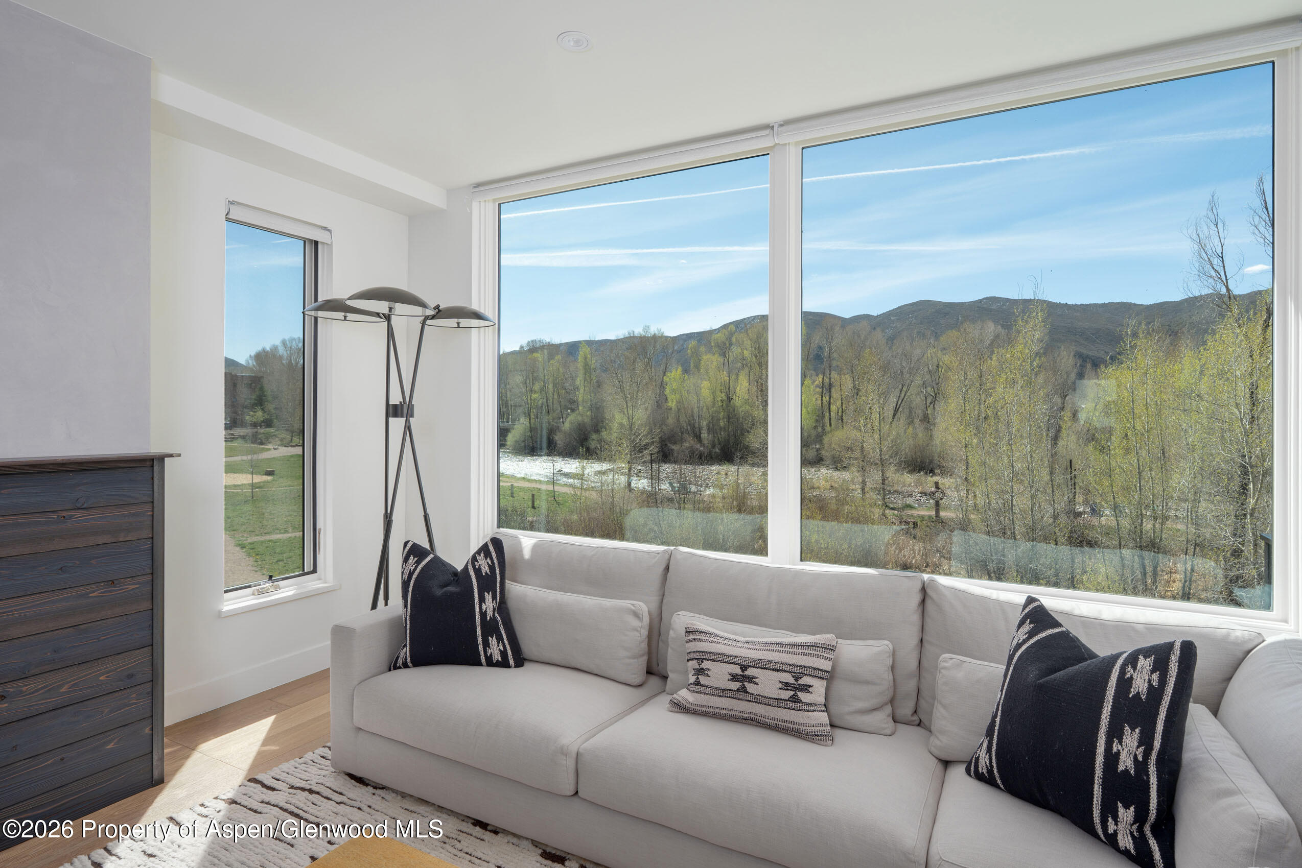 22856 Two Rivers Road Property Photo 4