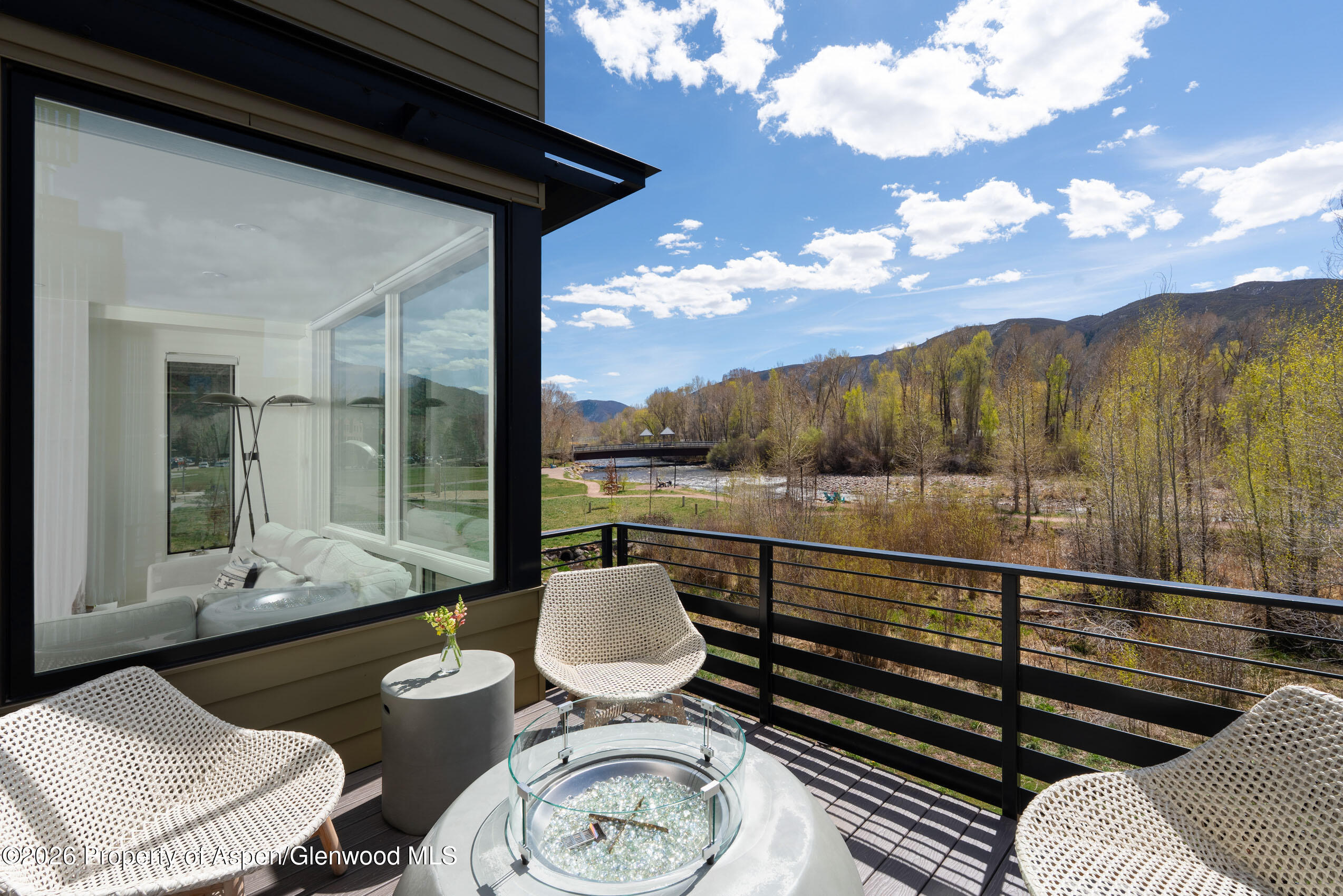 22856 Two Rivers Road Property Photo 13