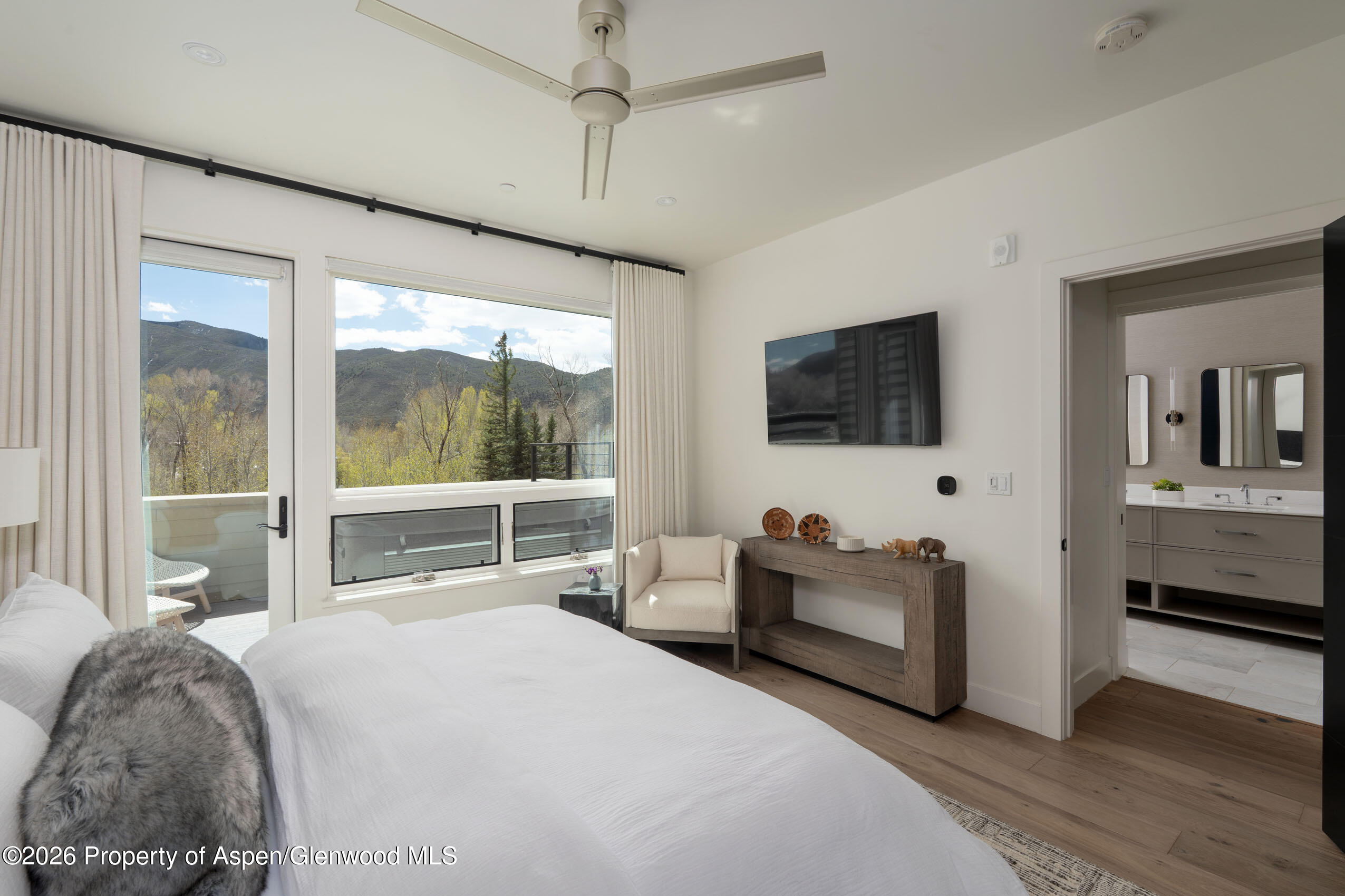 22856 Two Rivers Road Property Photo 17
