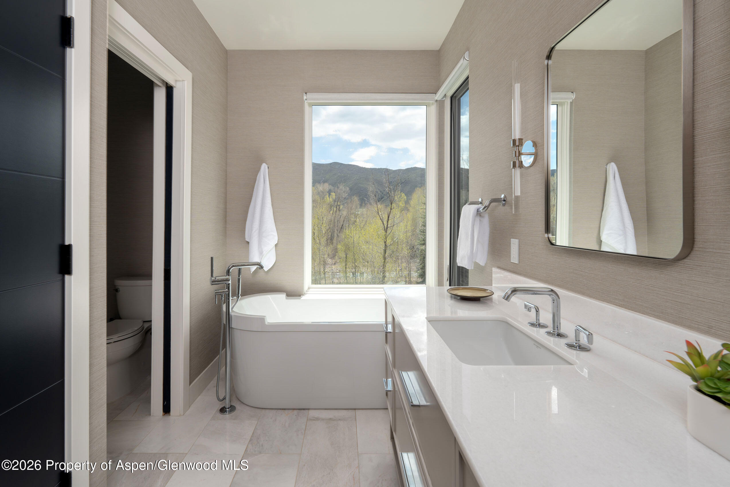 22856 Two Rivers Road Property Photo 22
