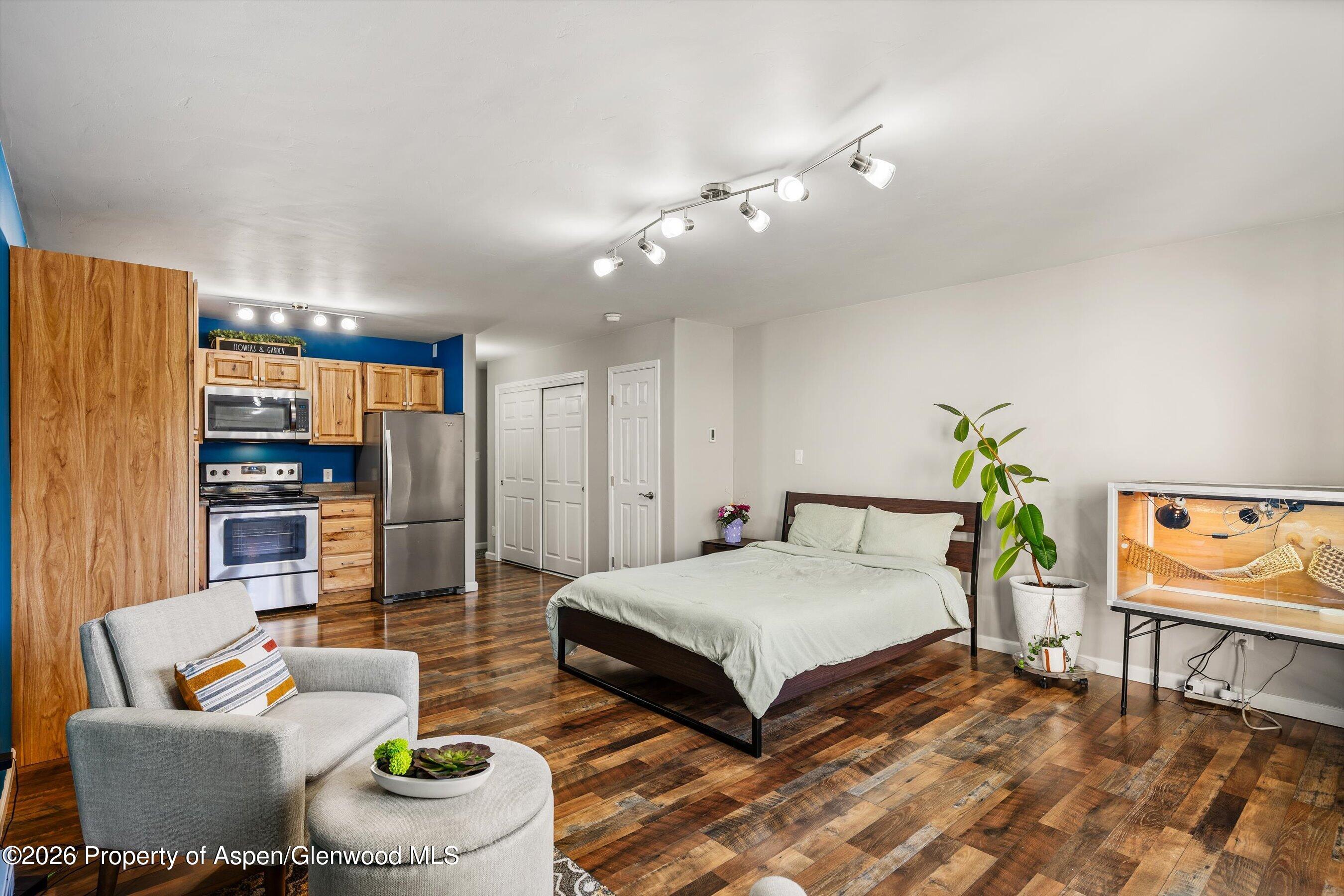 1329 Pitkin Avenue 21 Property Photo 2