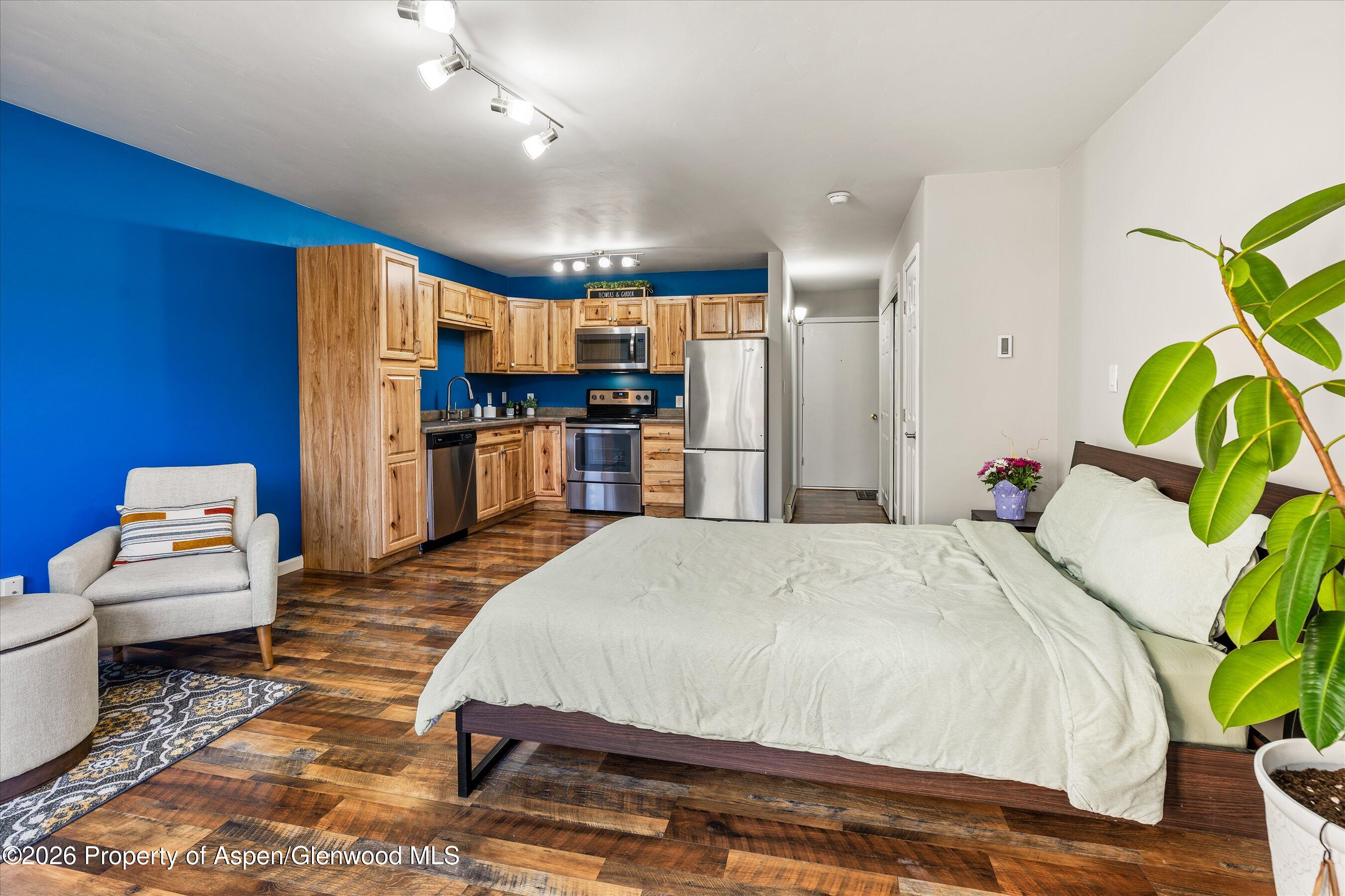1329 Pitkin Avenue 21 Property Photo 6
