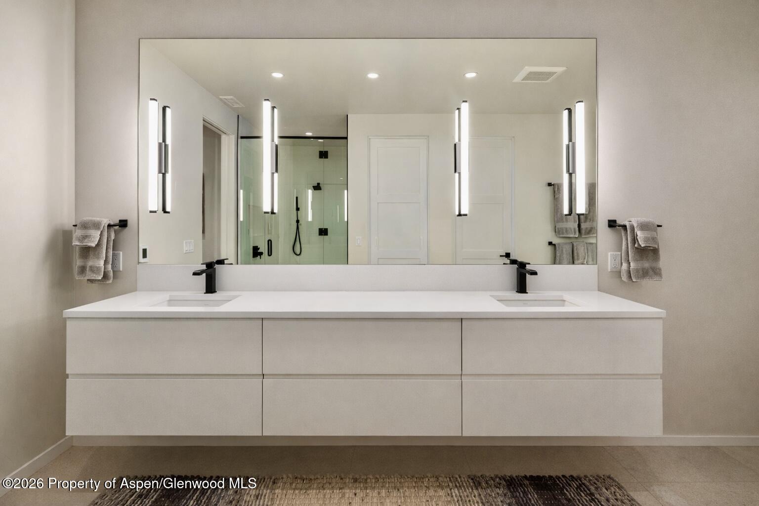 219 Juniper Court Property Photo 14
