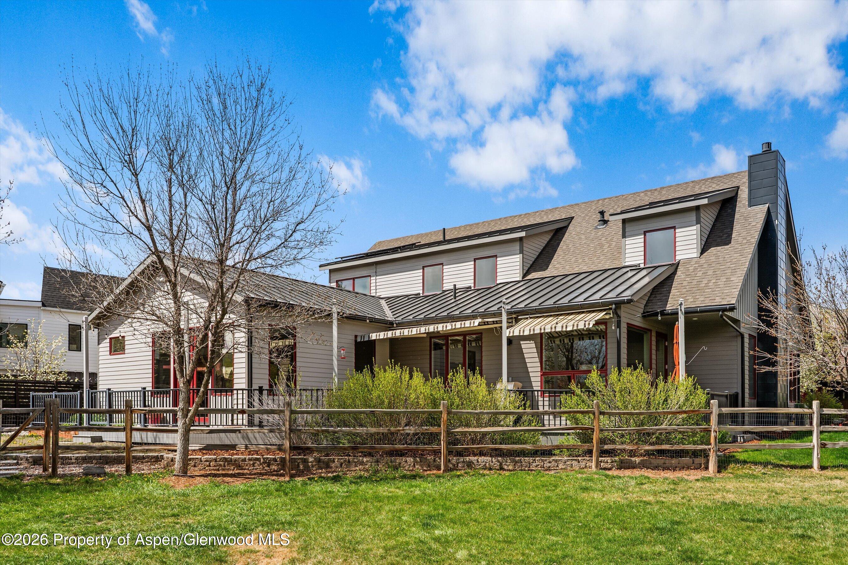 350 Sopris Circle Property Photo 2