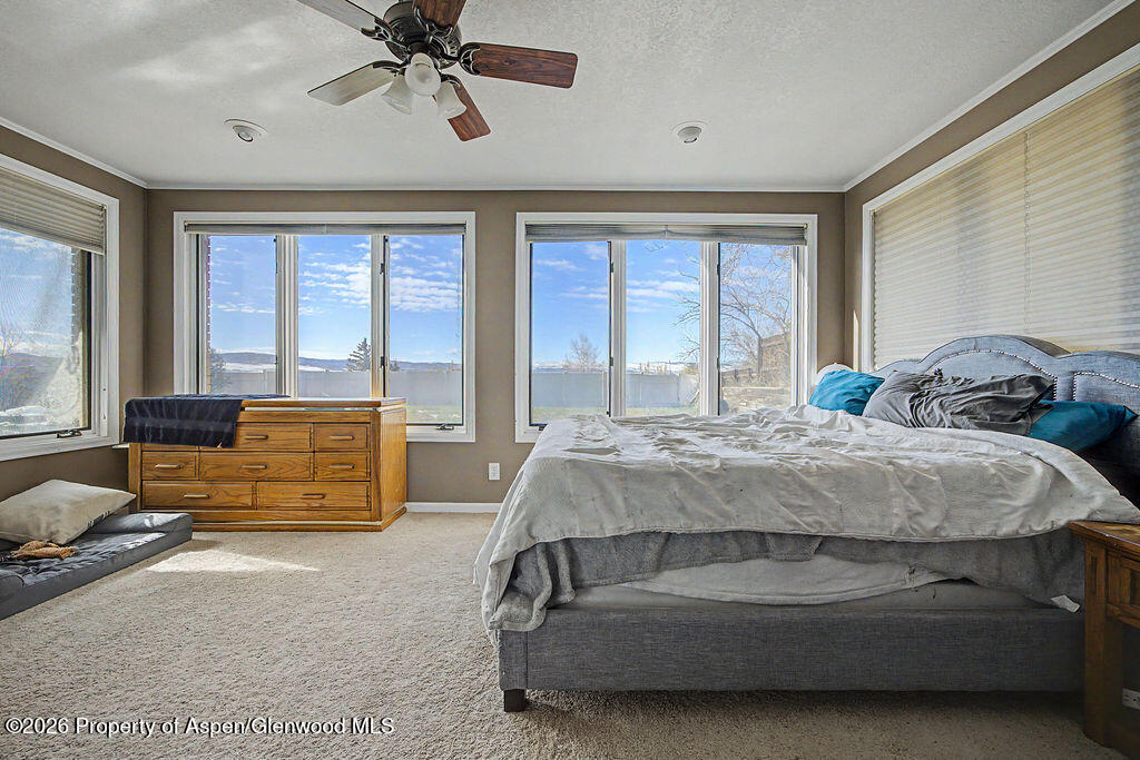 2014 E 9th Street Property Photo 13