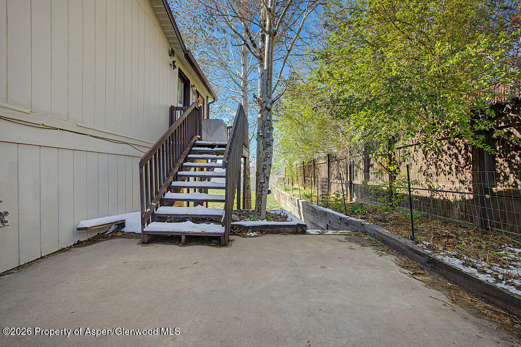 2014 E 9th Street Property Photo 25