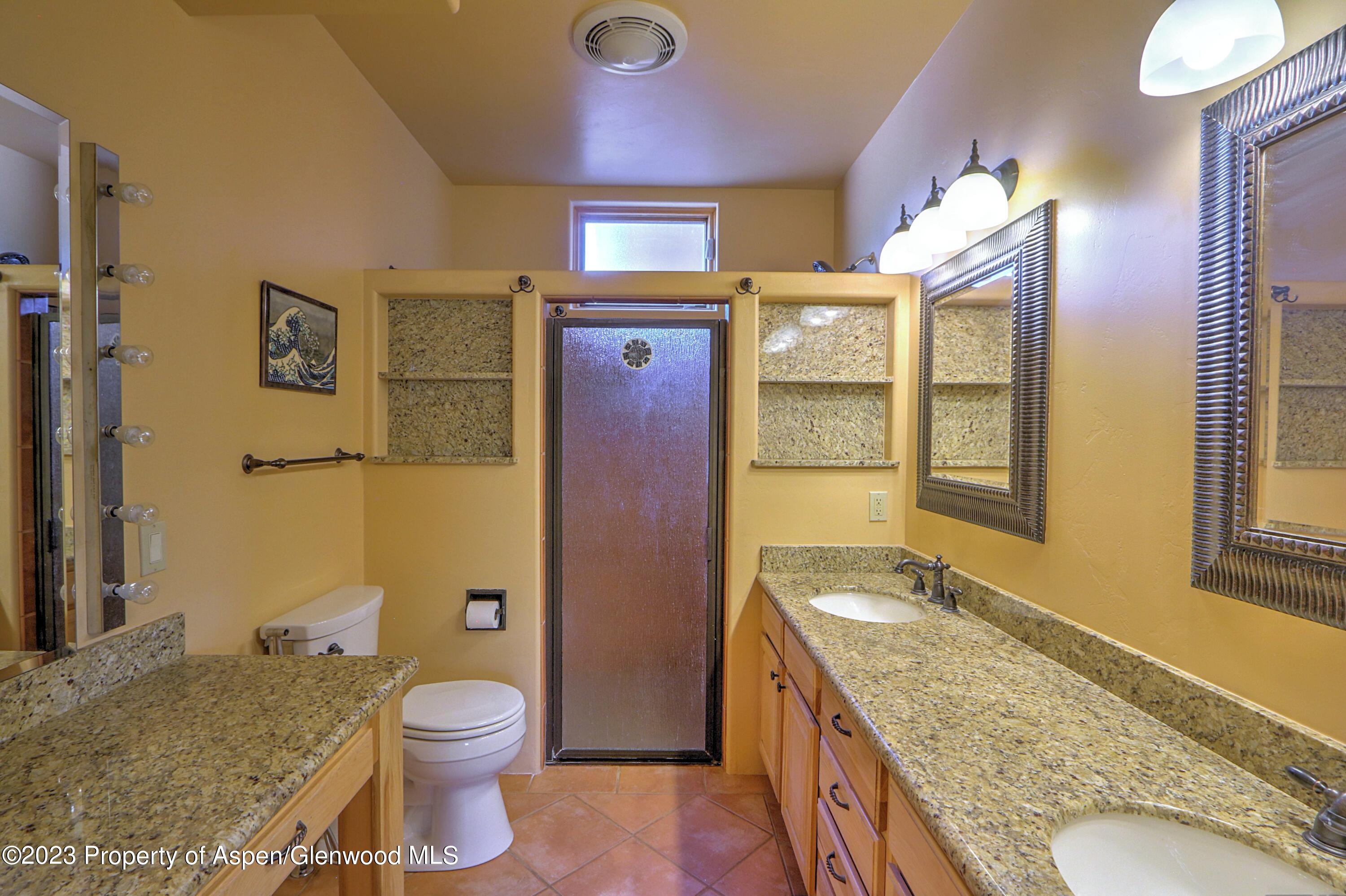 908 Red Mountain Drive Property Photo 17