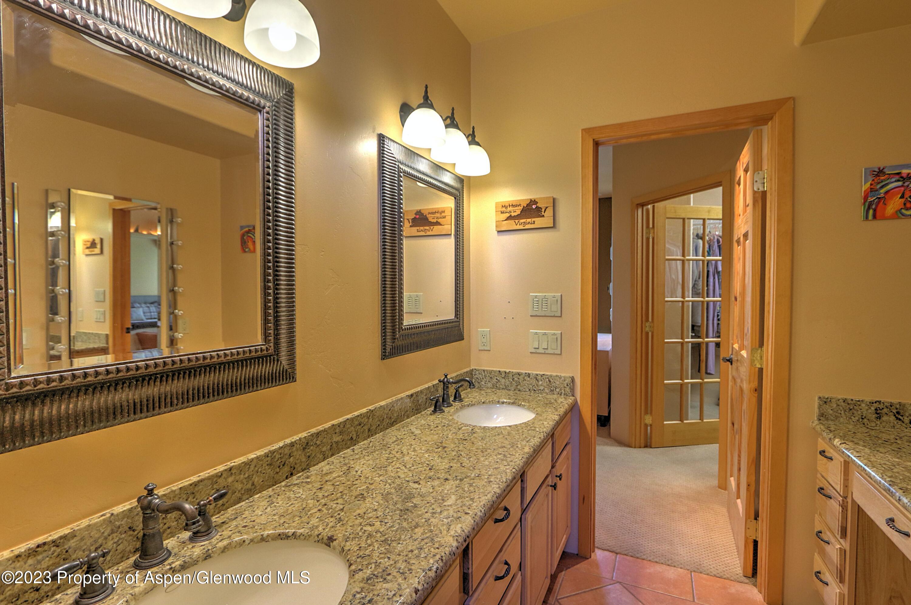 908 Red Mountain Drive Property Photo 18