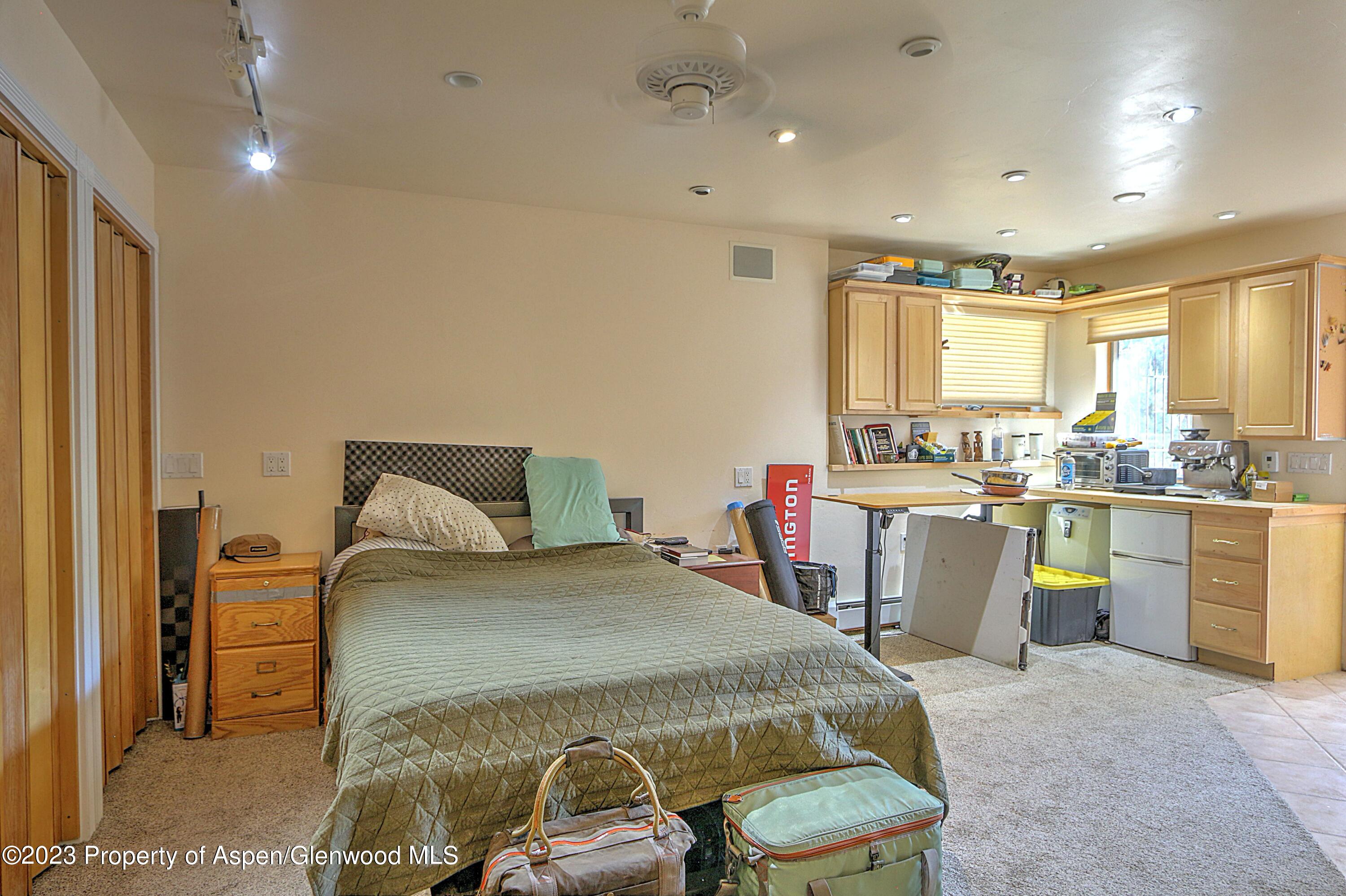 908 Red Mountain Drive Property Photo 38