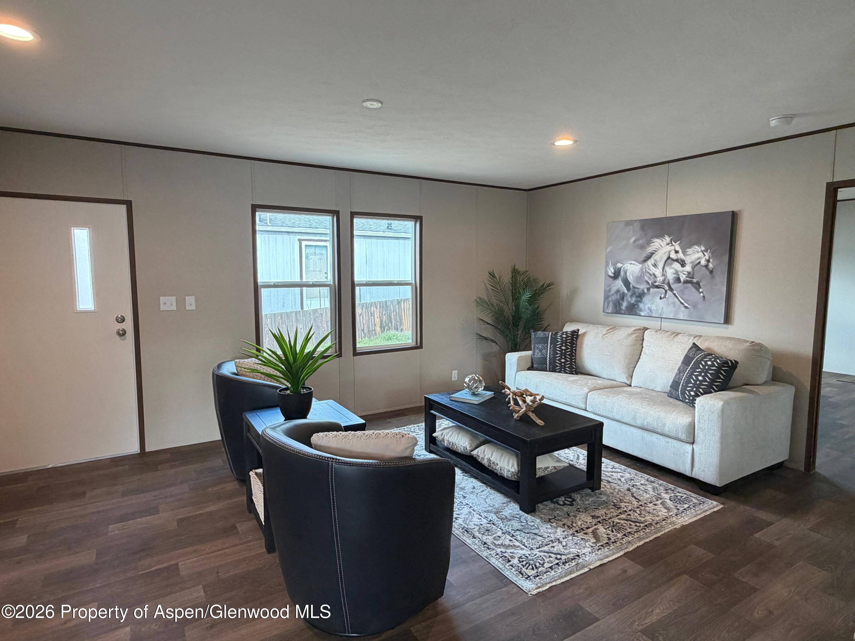 112 Silver Queen Circle Property Photo 3