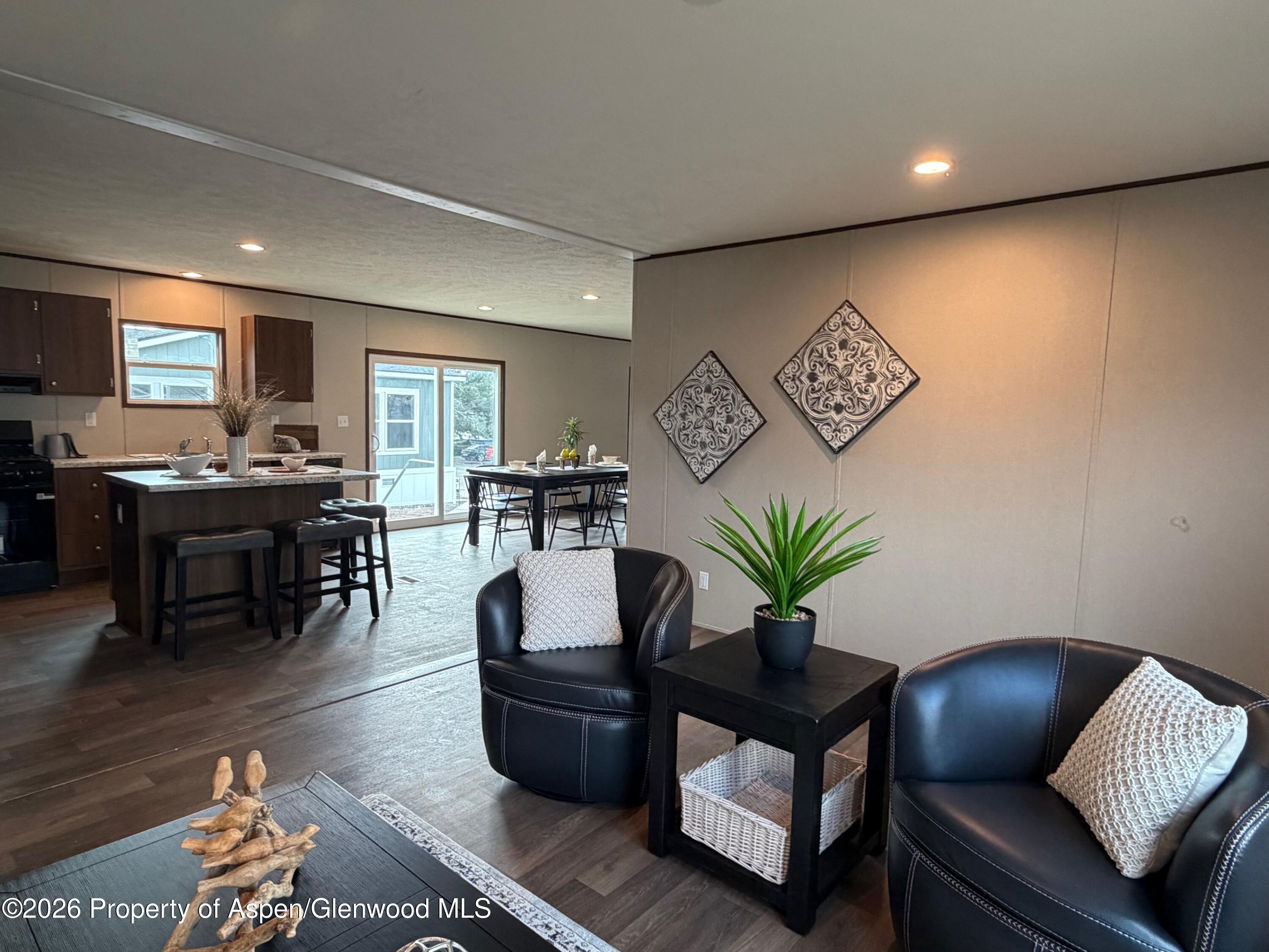 112 Silver Queen Circle Property Photo 4