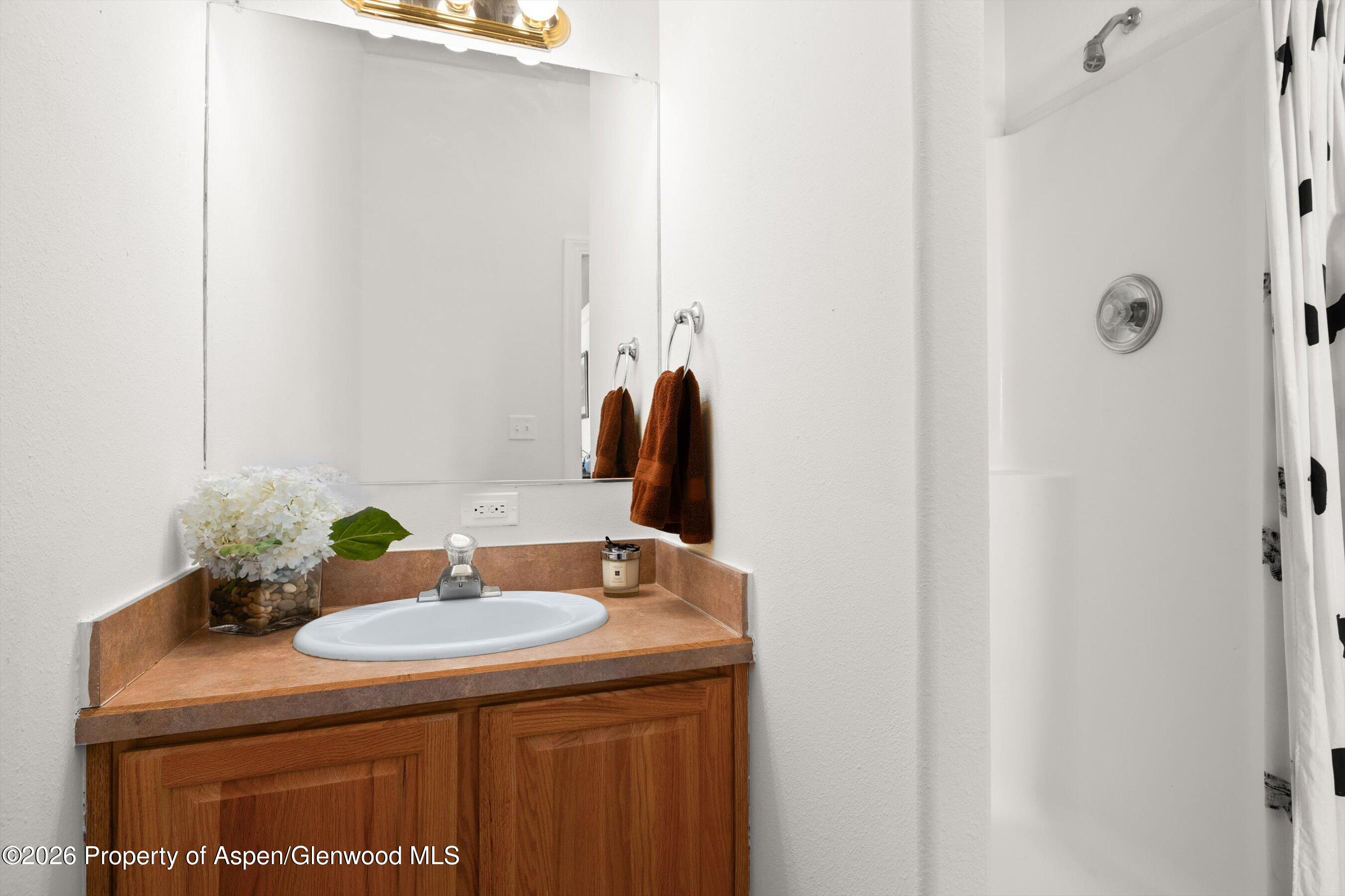 31 Lazy Glen Property Photo 10