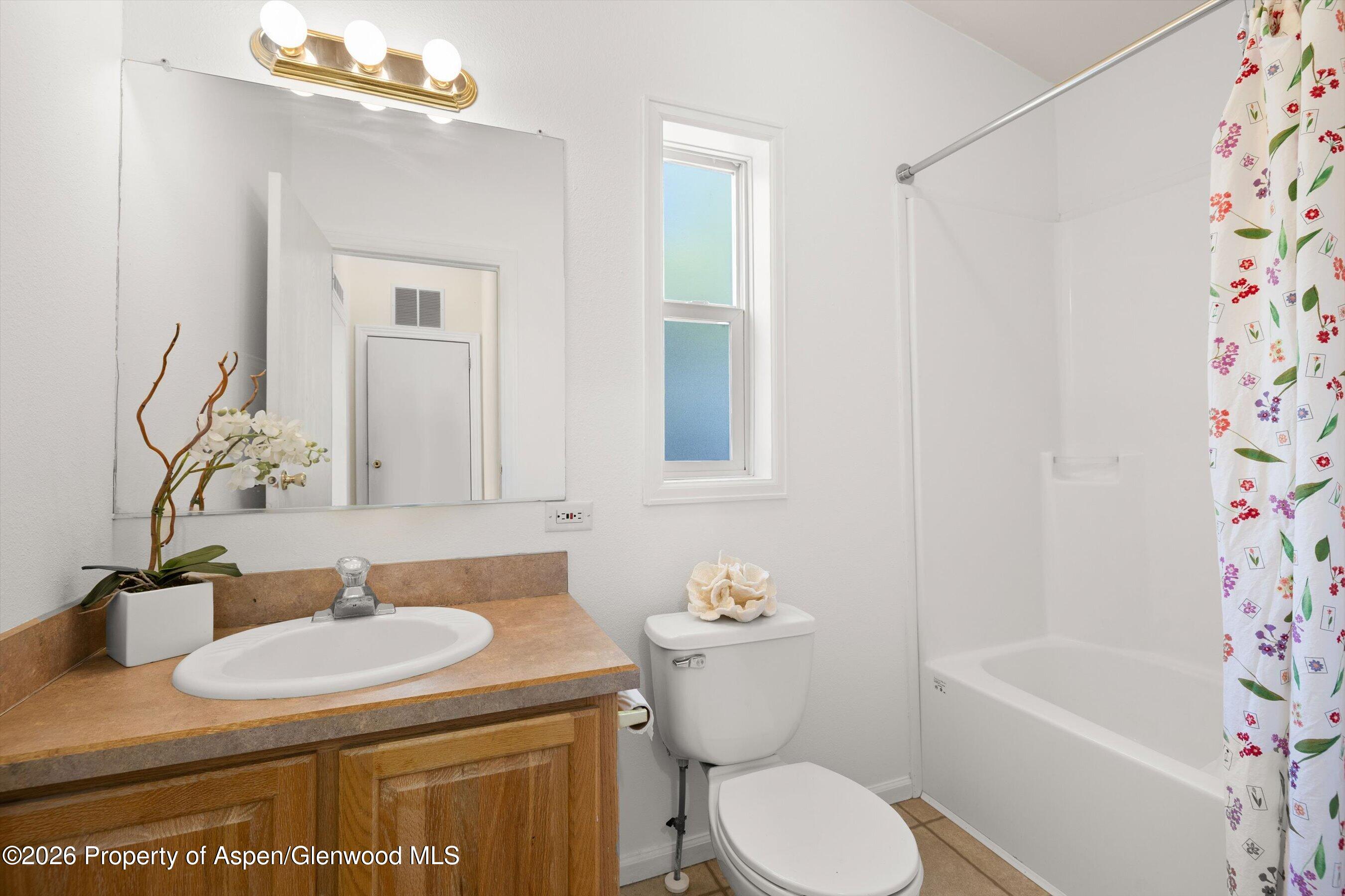 31 Lazy Glen Property Photo 12