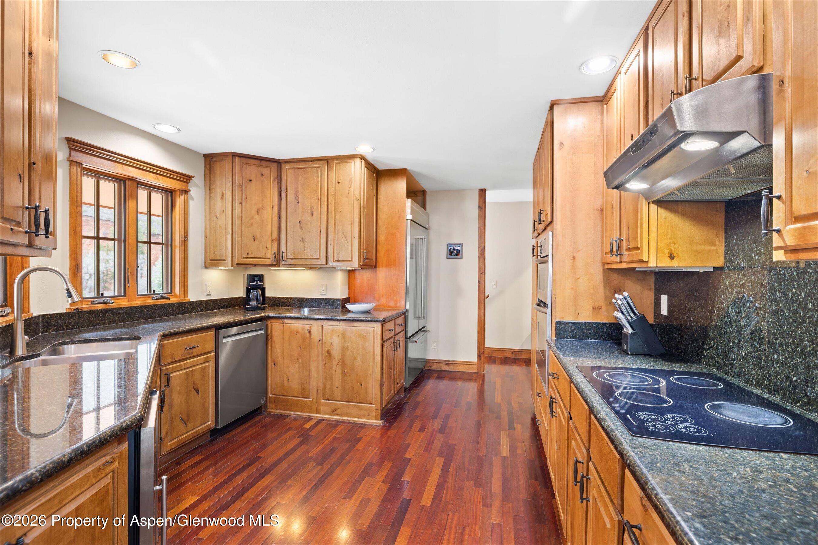 4285 Frying Pan Road Property Photo 7