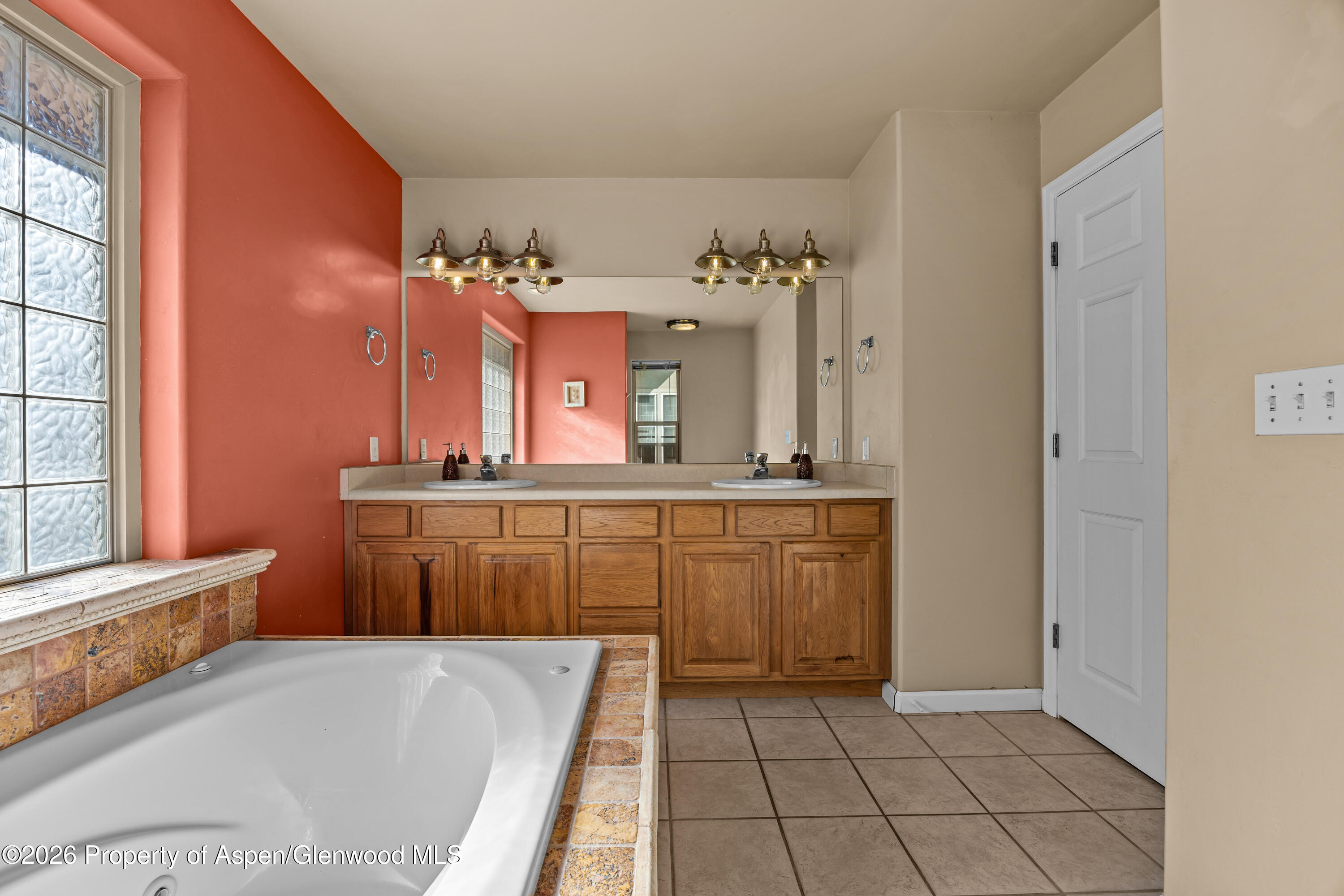 870 Hickory Drive Property Photo 7