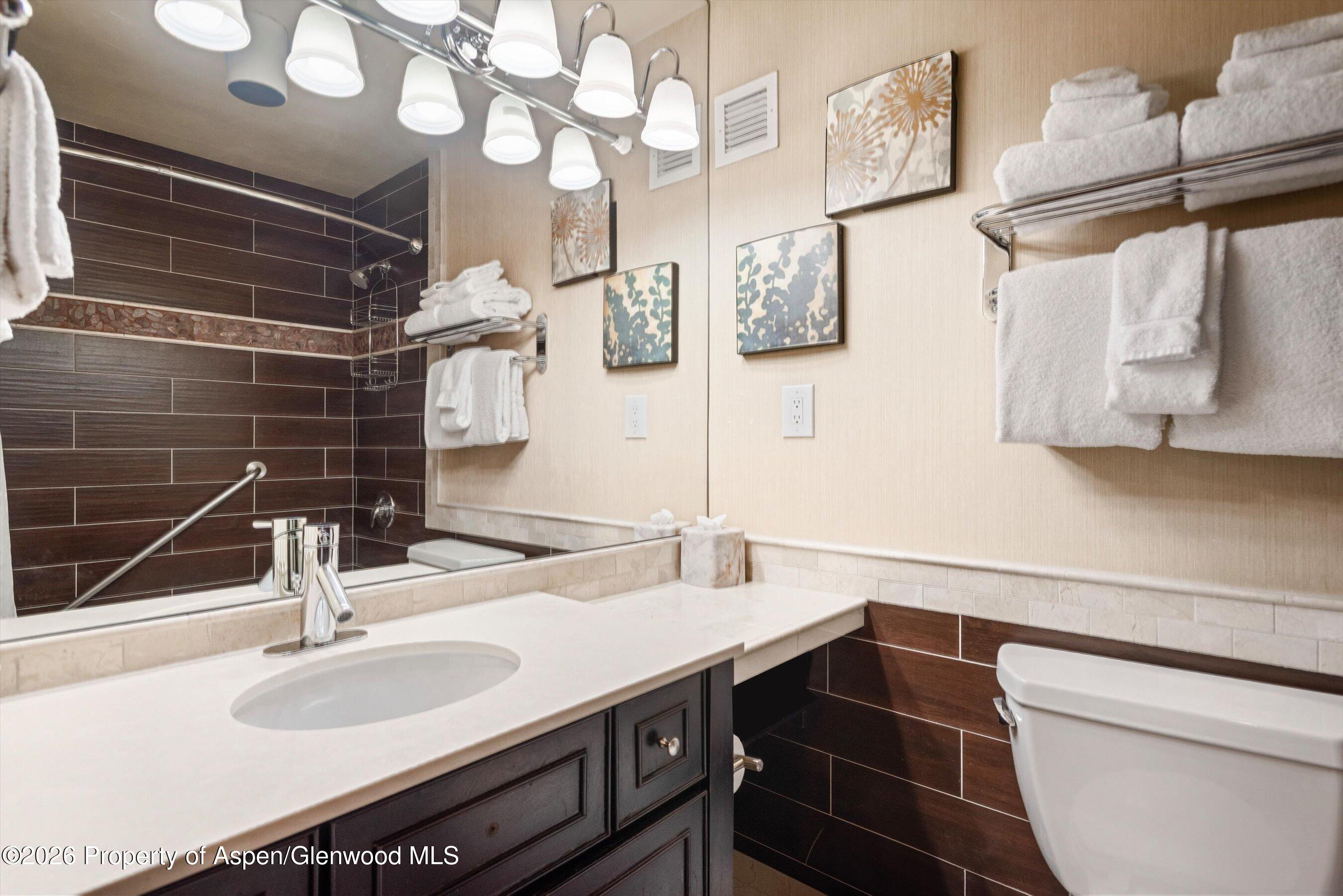 38750 Highway 82 2203 Property Photo 6