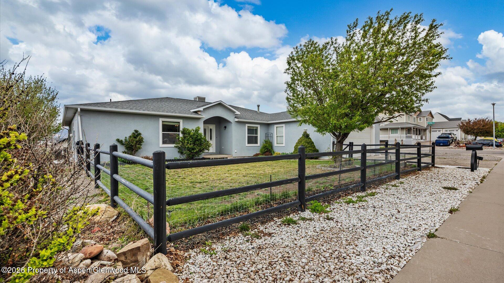 1459 Anvil View Avenue Property Photo 34