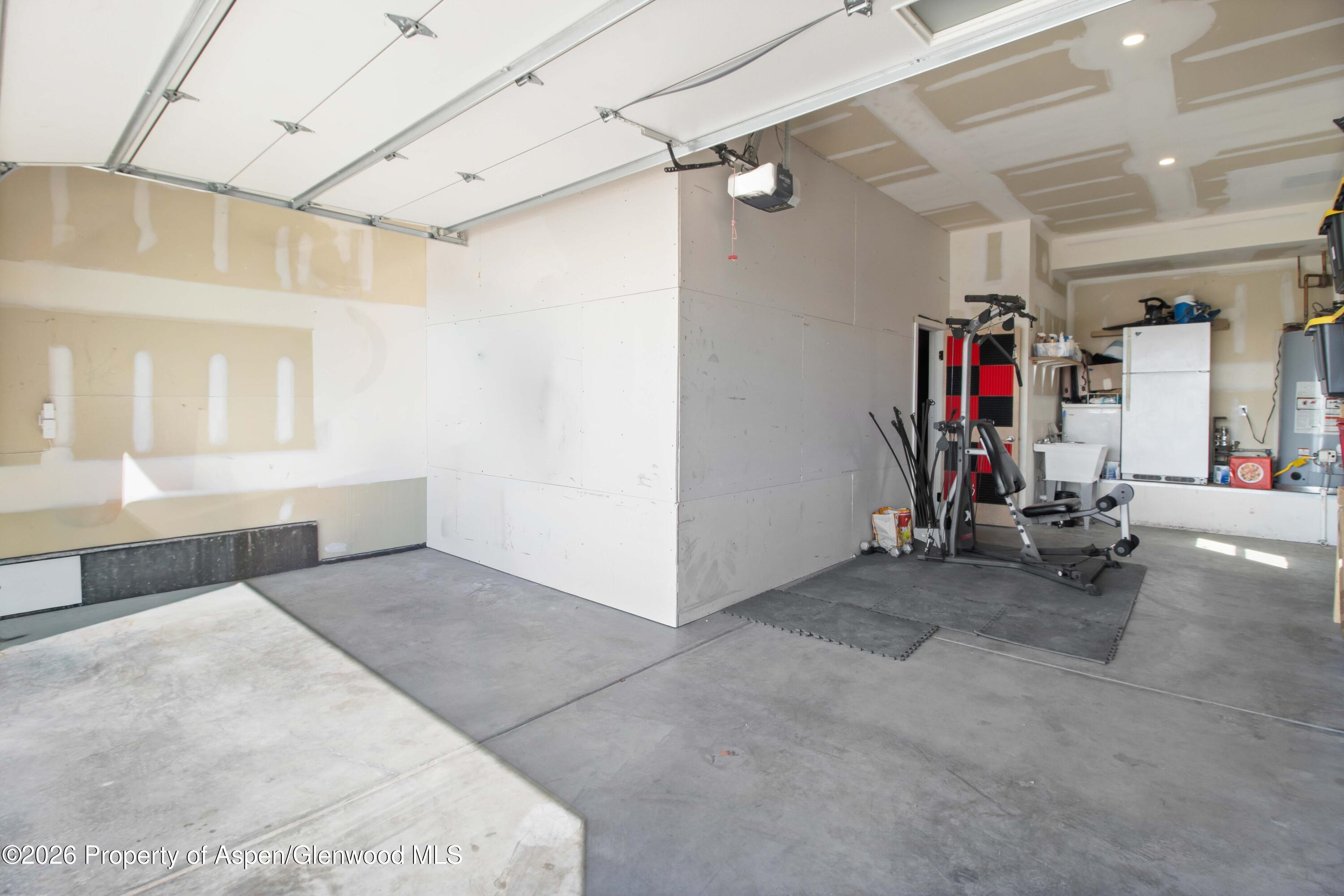 1004 E 17th Street Property Photo 19