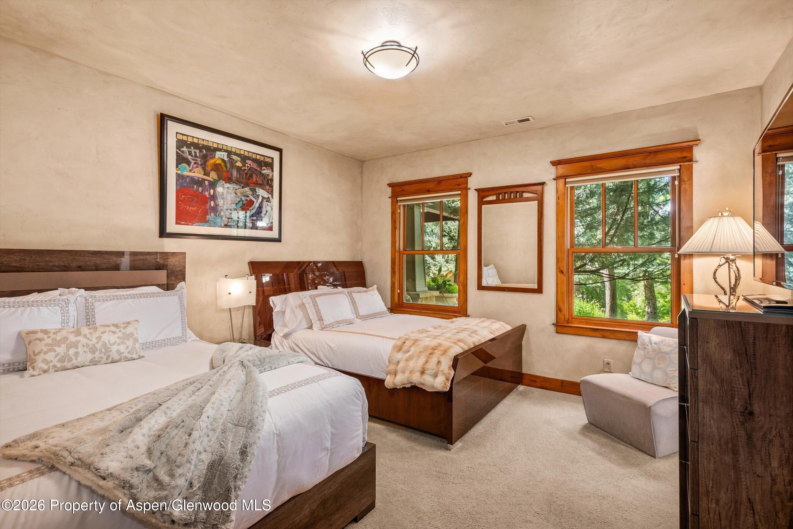 268 Larkspur Drive Property Photo 27