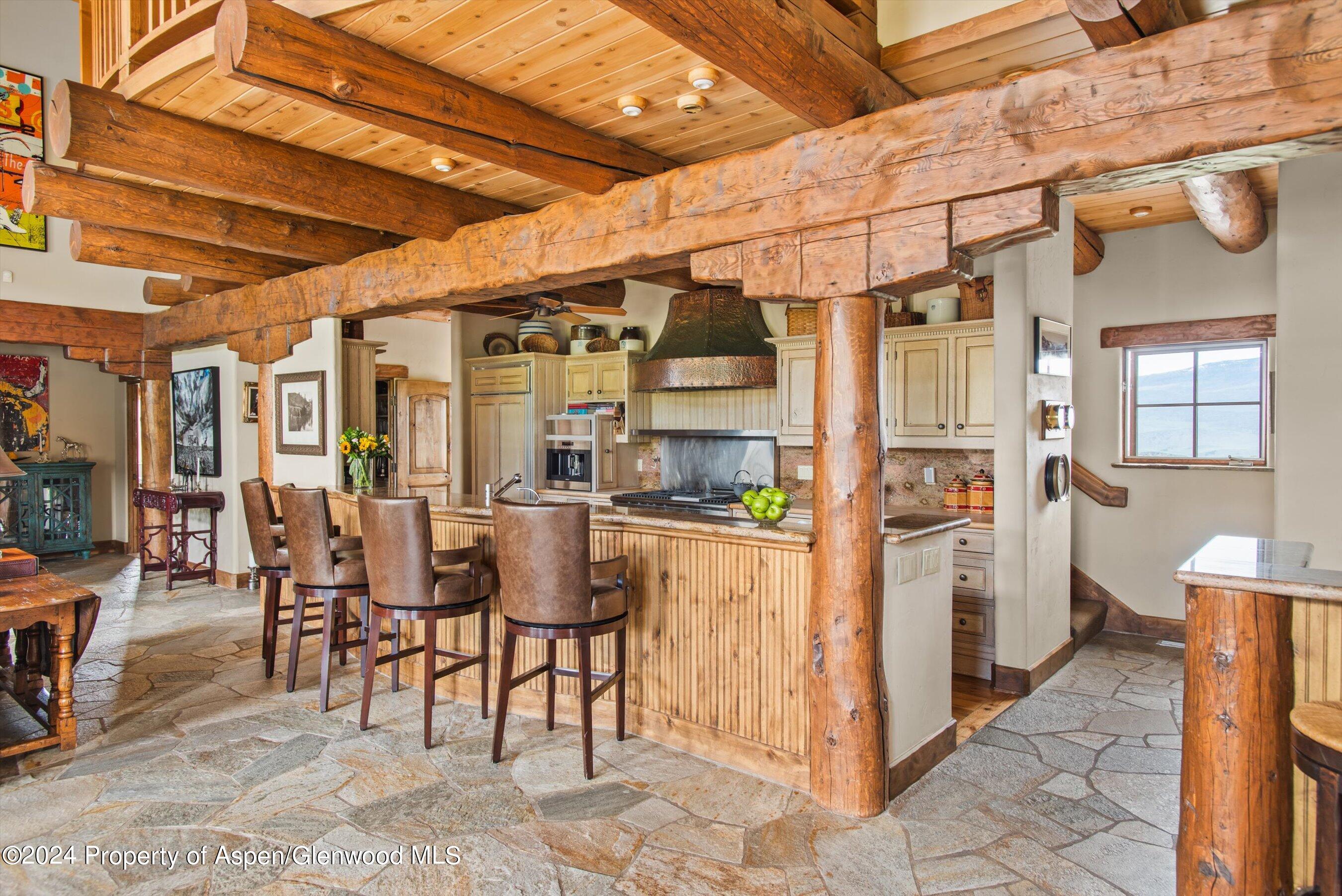 227 Sage Rim Circle Property Photo 8