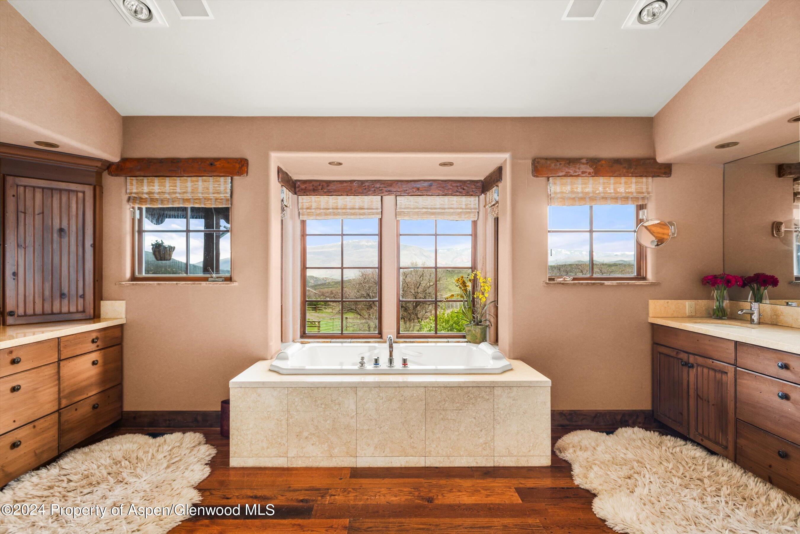 227 Sage Rim Circle Property Photo 19