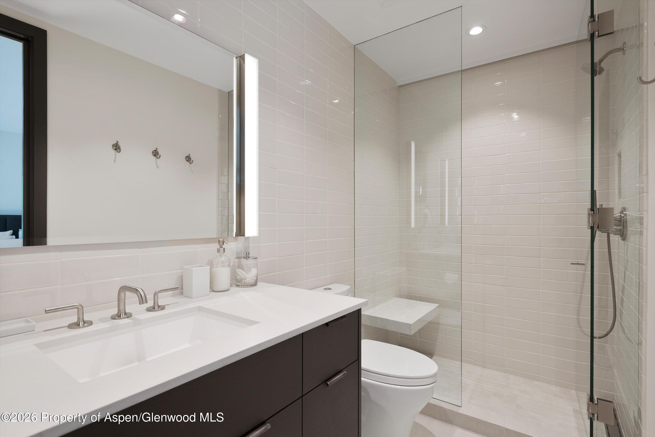121 W Hyman Avenue B Property Photo 22
