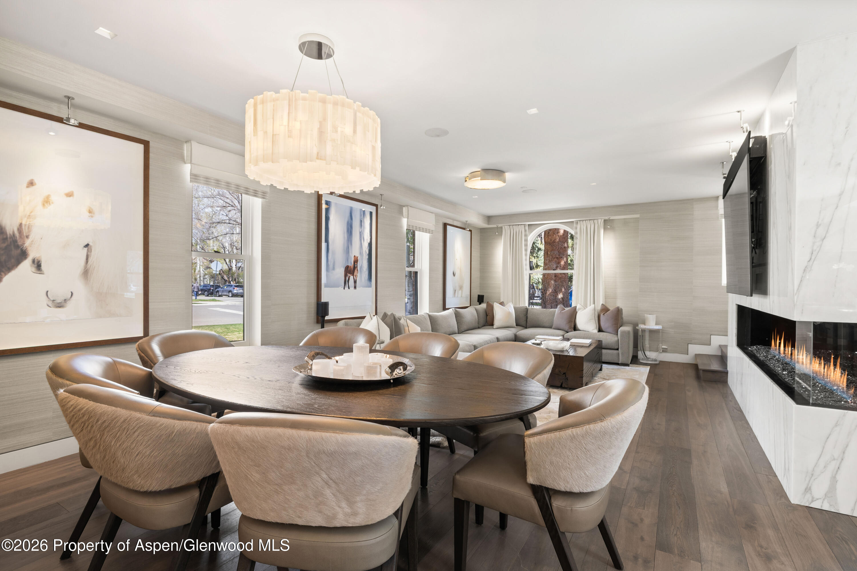101 E Hallam Street Property Photo 4