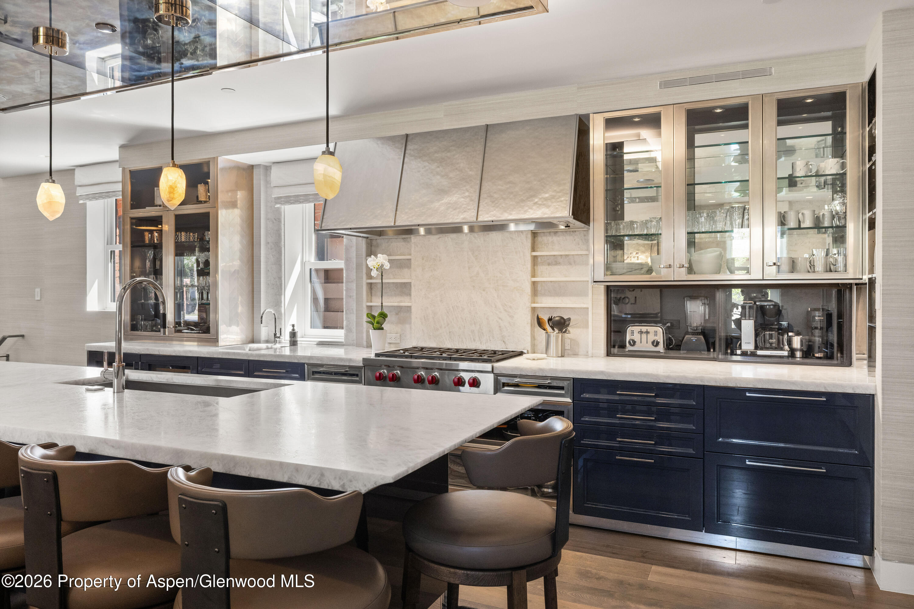 101 E Hallam Street Property Photo 11
