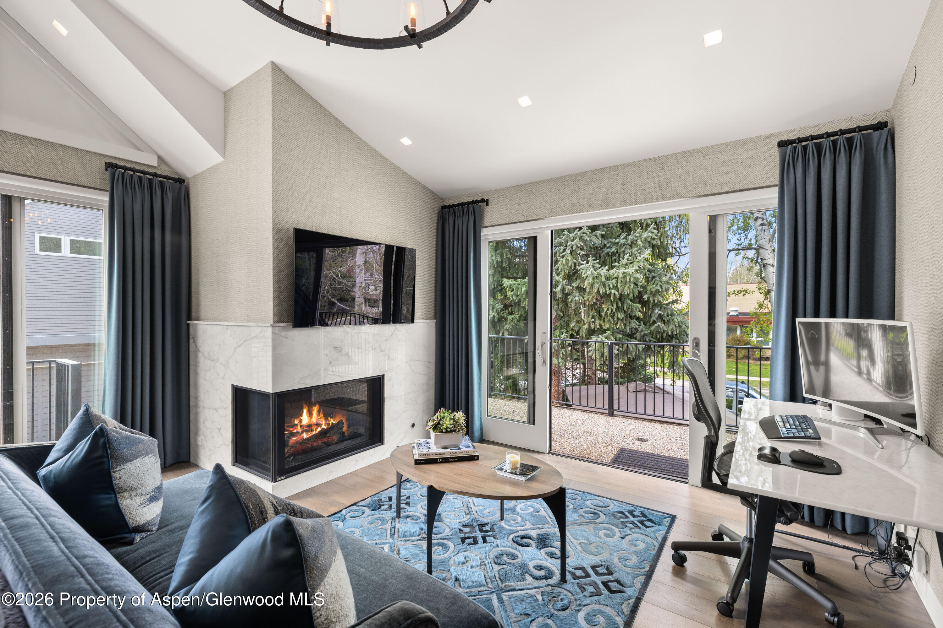 101 E Hallam Street Property Photo 17