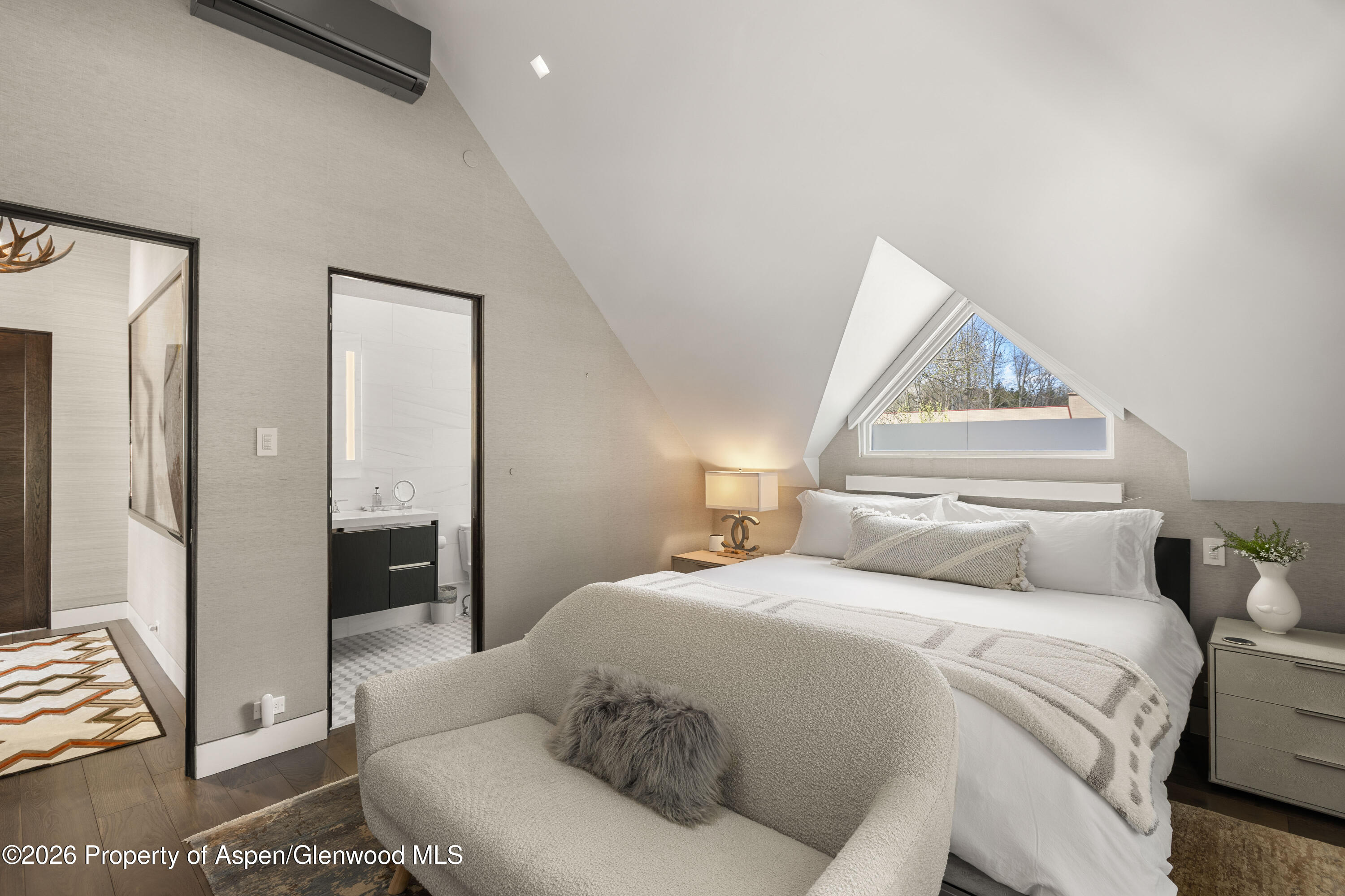101 E Hallam Street Property Photo 26