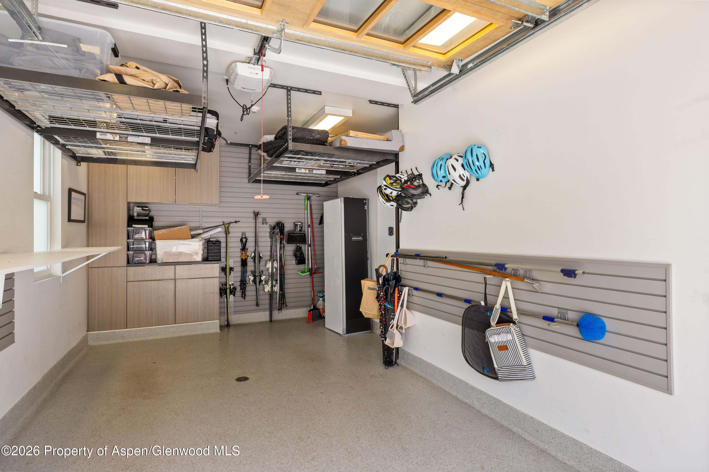 101 E Hallam Street Property Photo 48