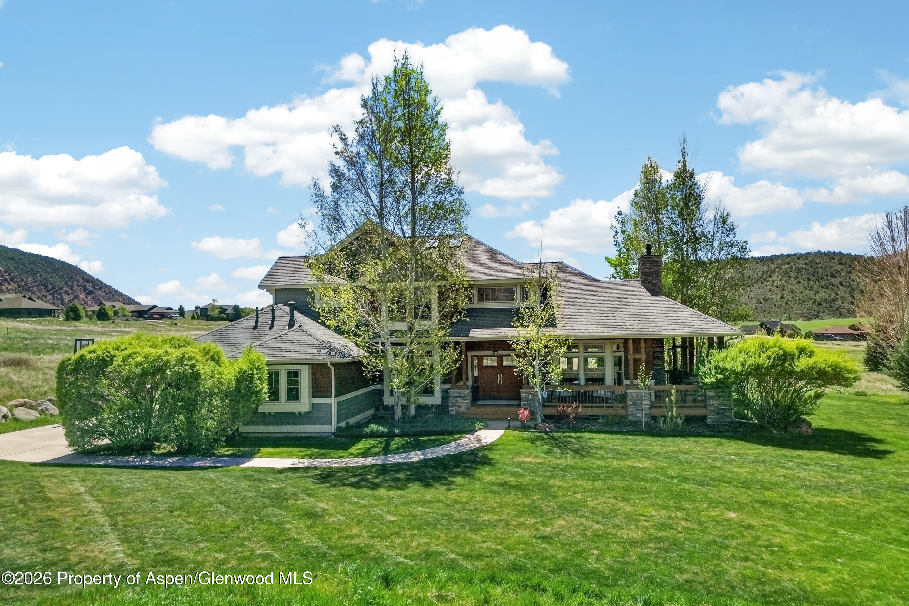 85 Red Cliff Circle Property Photo 1