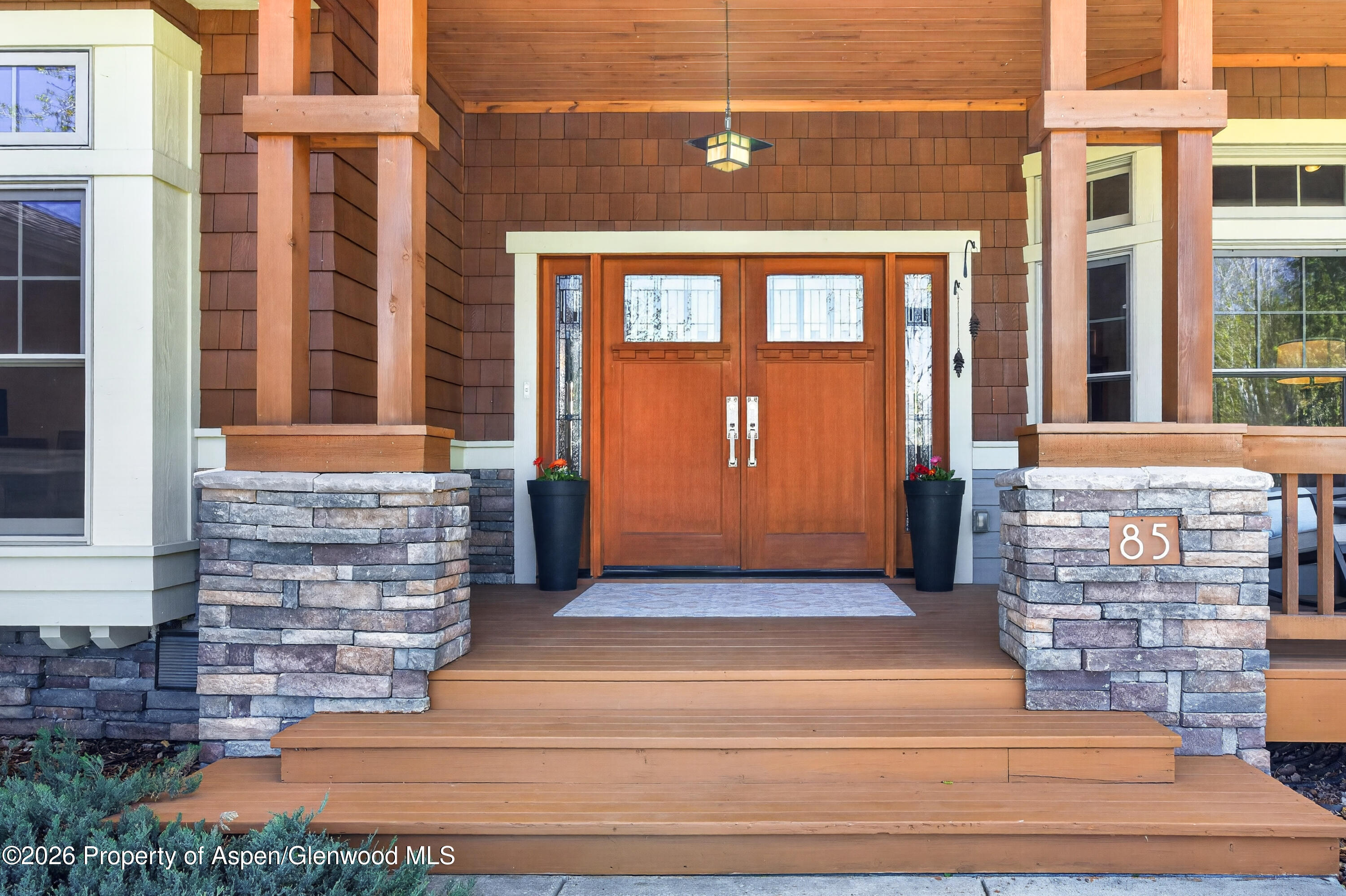 85 Red Cliff Circle Property Photo 2