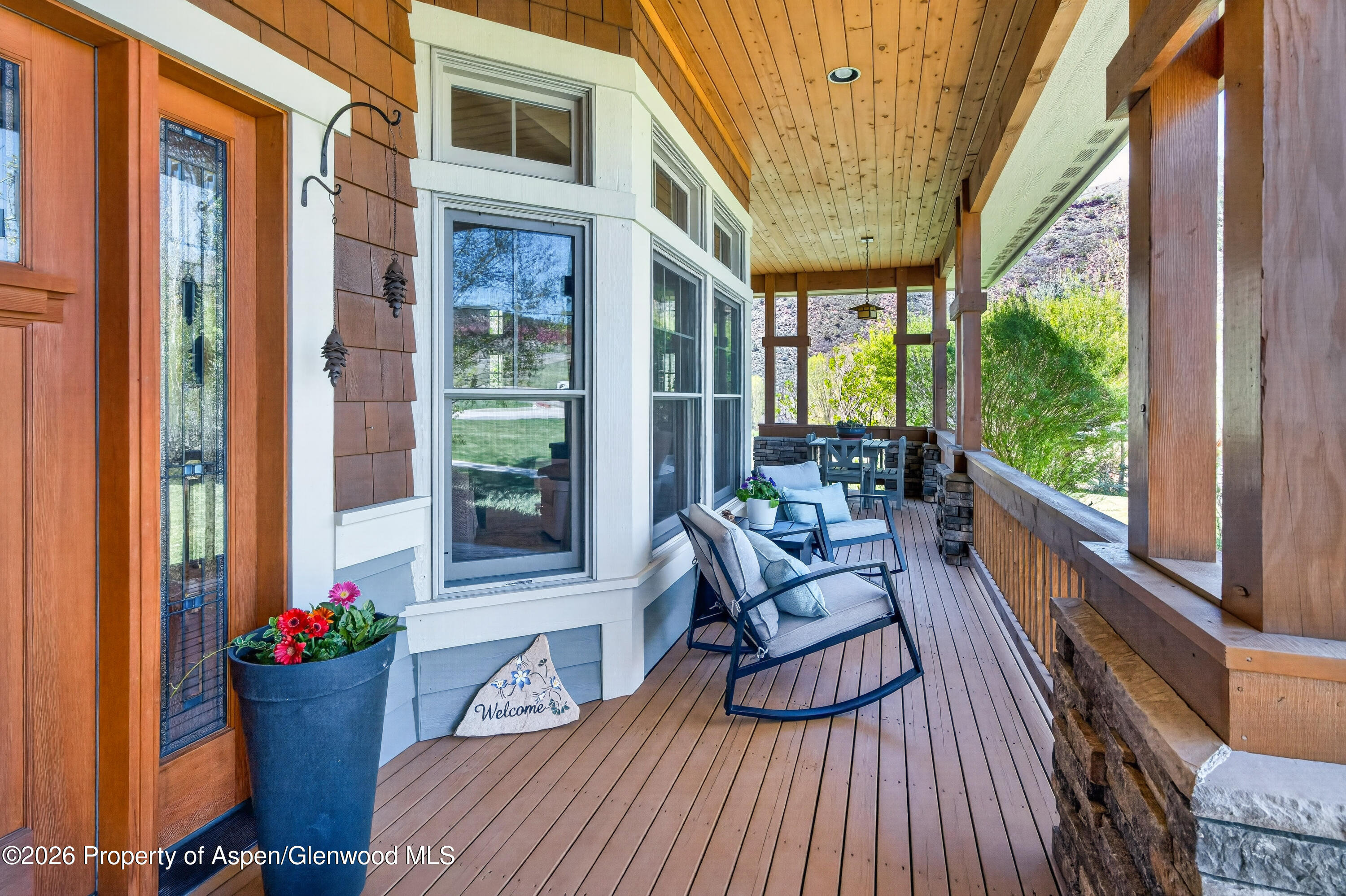 85 Red Cliff Circle Property Photo 3