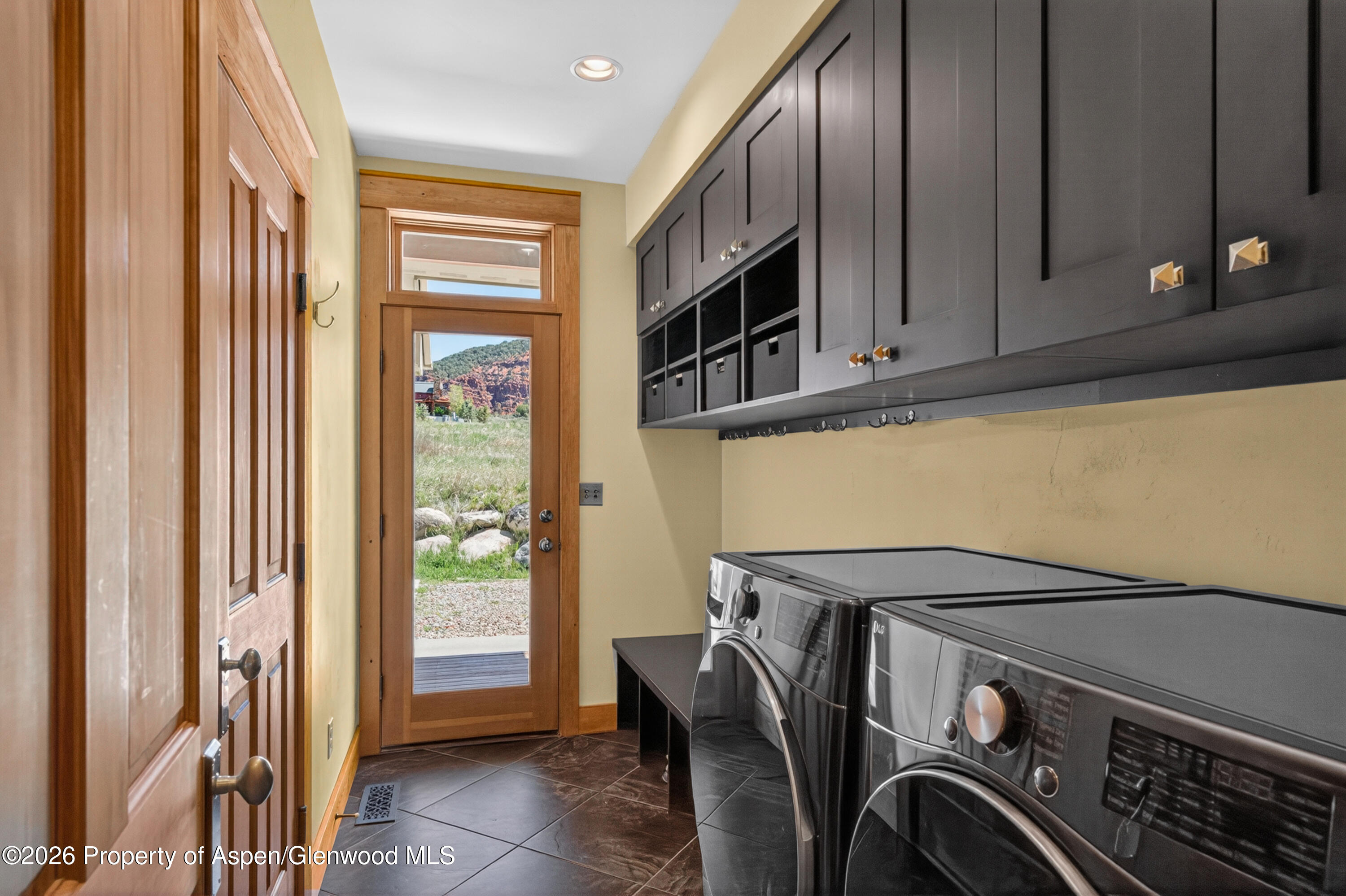 85 Red Cliff Circle Property Photo 19