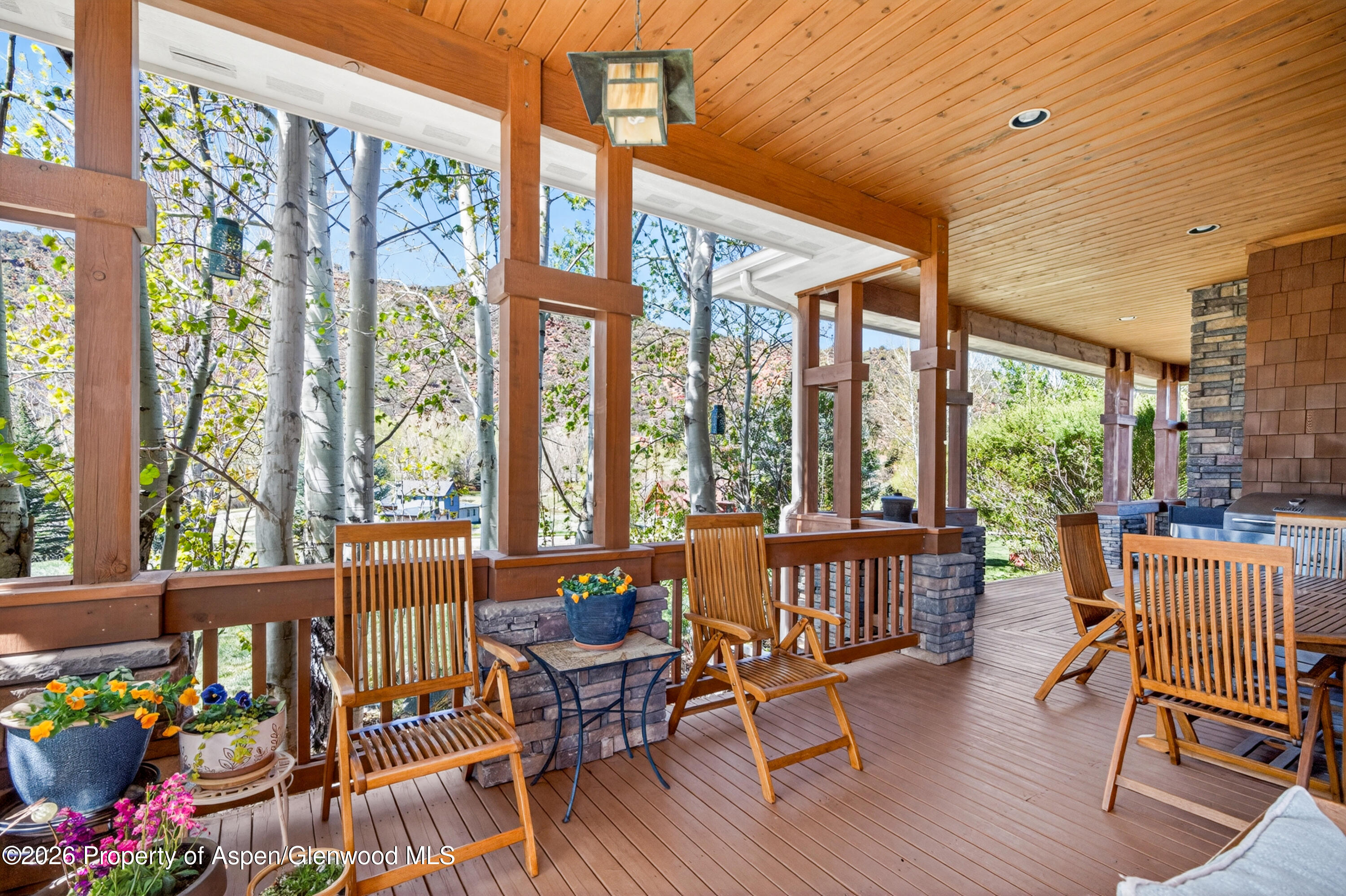 85 Red Cliff Circle Property Photo 22
