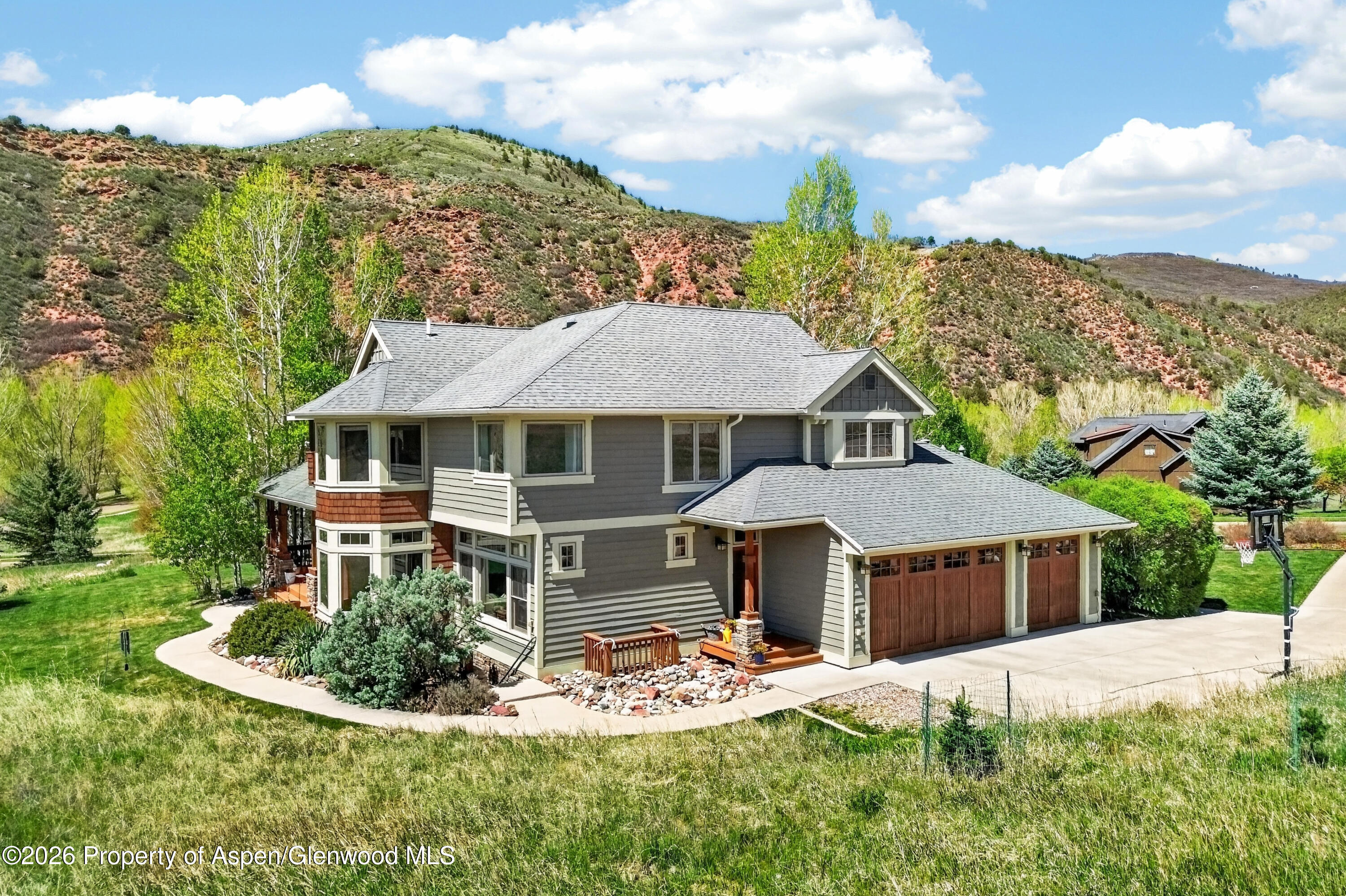 85 Red Cliff Circle Property Photo 47