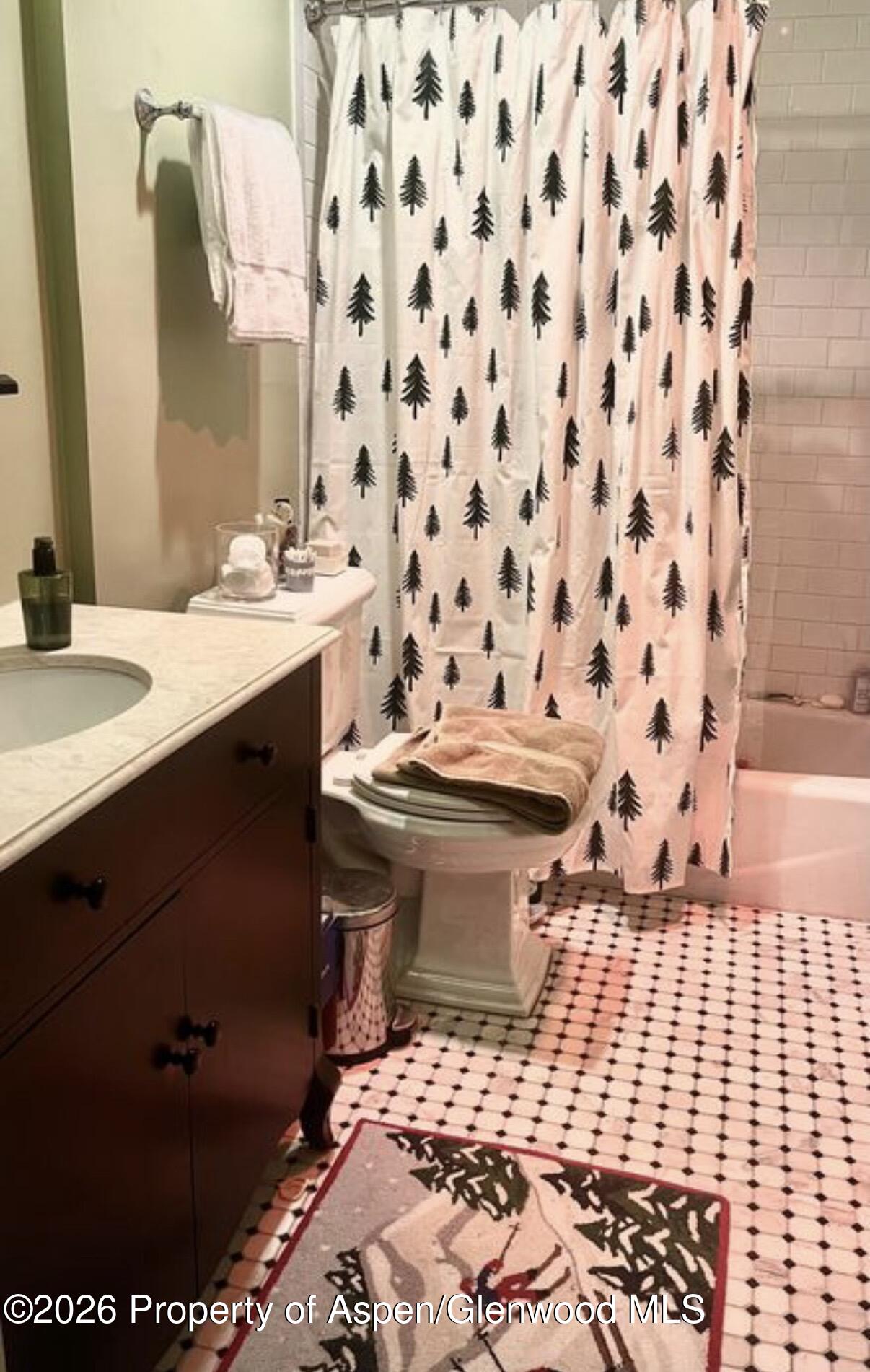 35 Upper Woodbridge Road 3 Property Photo 8