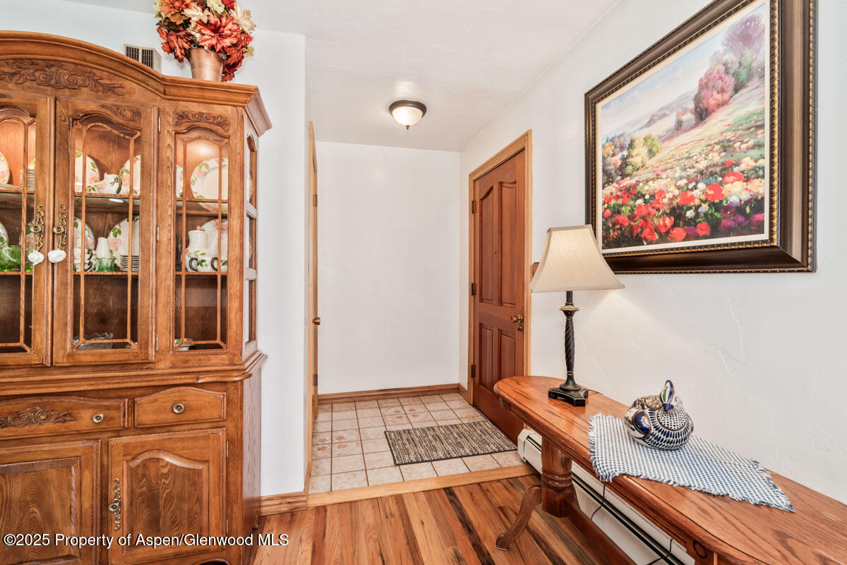 590 Steele Street Property Photo 3