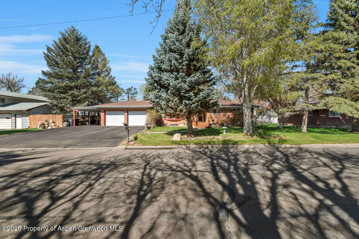 590 Steele Street Property Photo 76